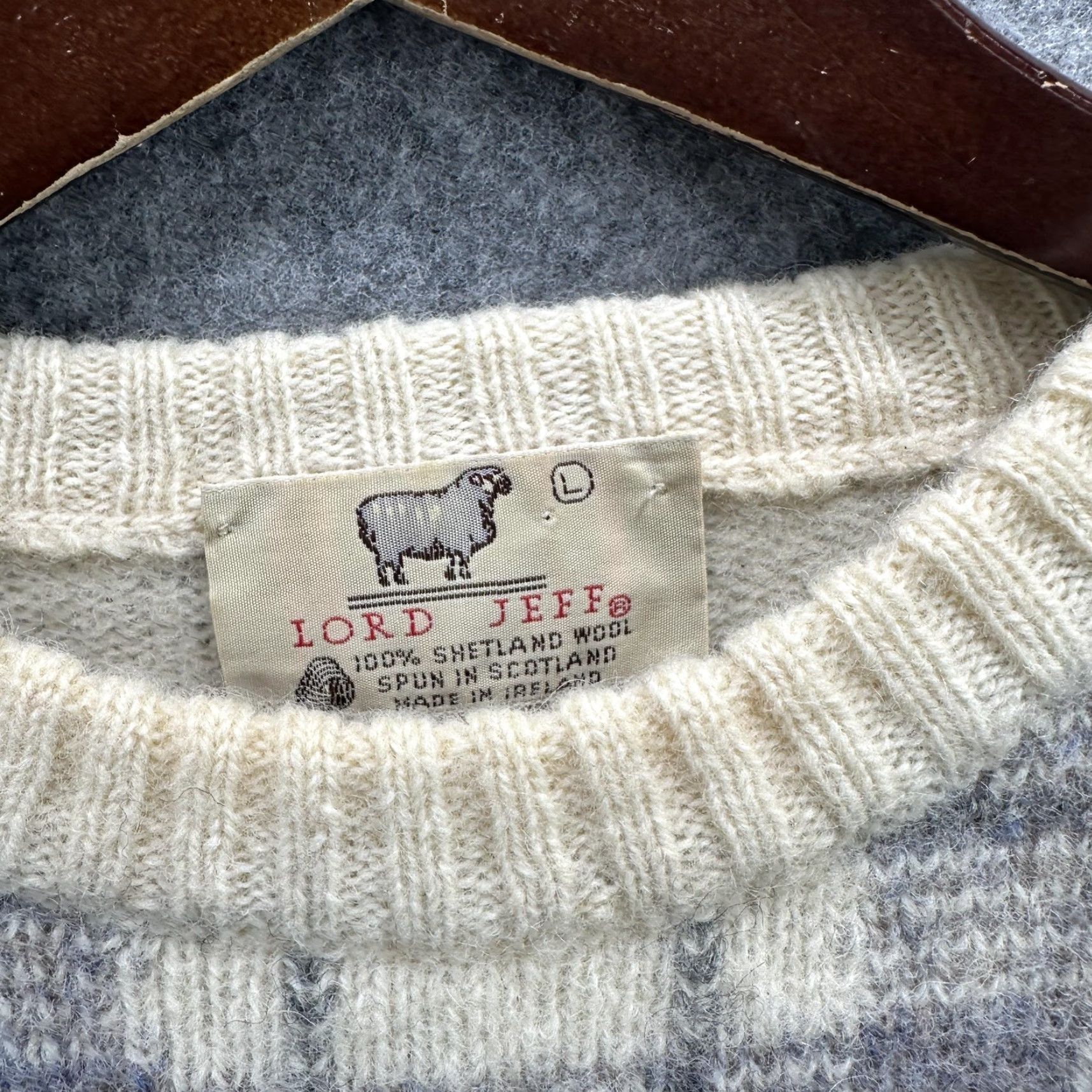 Vintage VINTAGE Lord Jeff Sweater Mens Large Cream Gray Plaid Wool Ireland Crew Neck Knit 100% Shetland Plaid Mens L Size US L / EU 52-54 / 3 - 7 Thumbnail