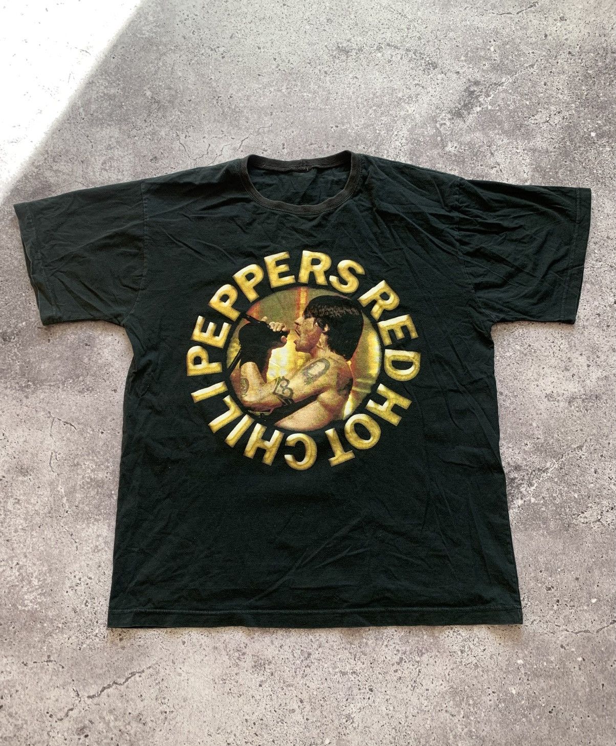 Band Tees 🔥VINTAGE 00’S RED HOT CHILL PAPERS T-SHIRT TEE Size US L / EU 52-54 / 3 - 1 Thumbnail