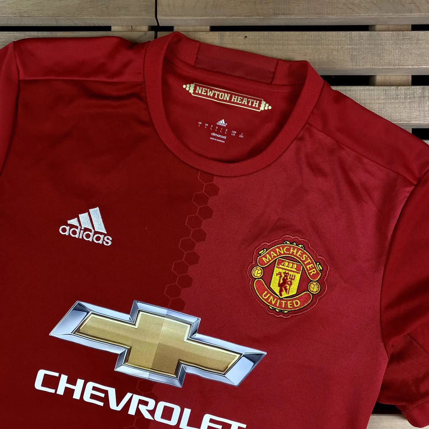 Adidas Men’s Tshirt Jersey Manchester United Adidas Vintage Size L Size US L / EU 52-54 / 3 - 2 Thumbnail