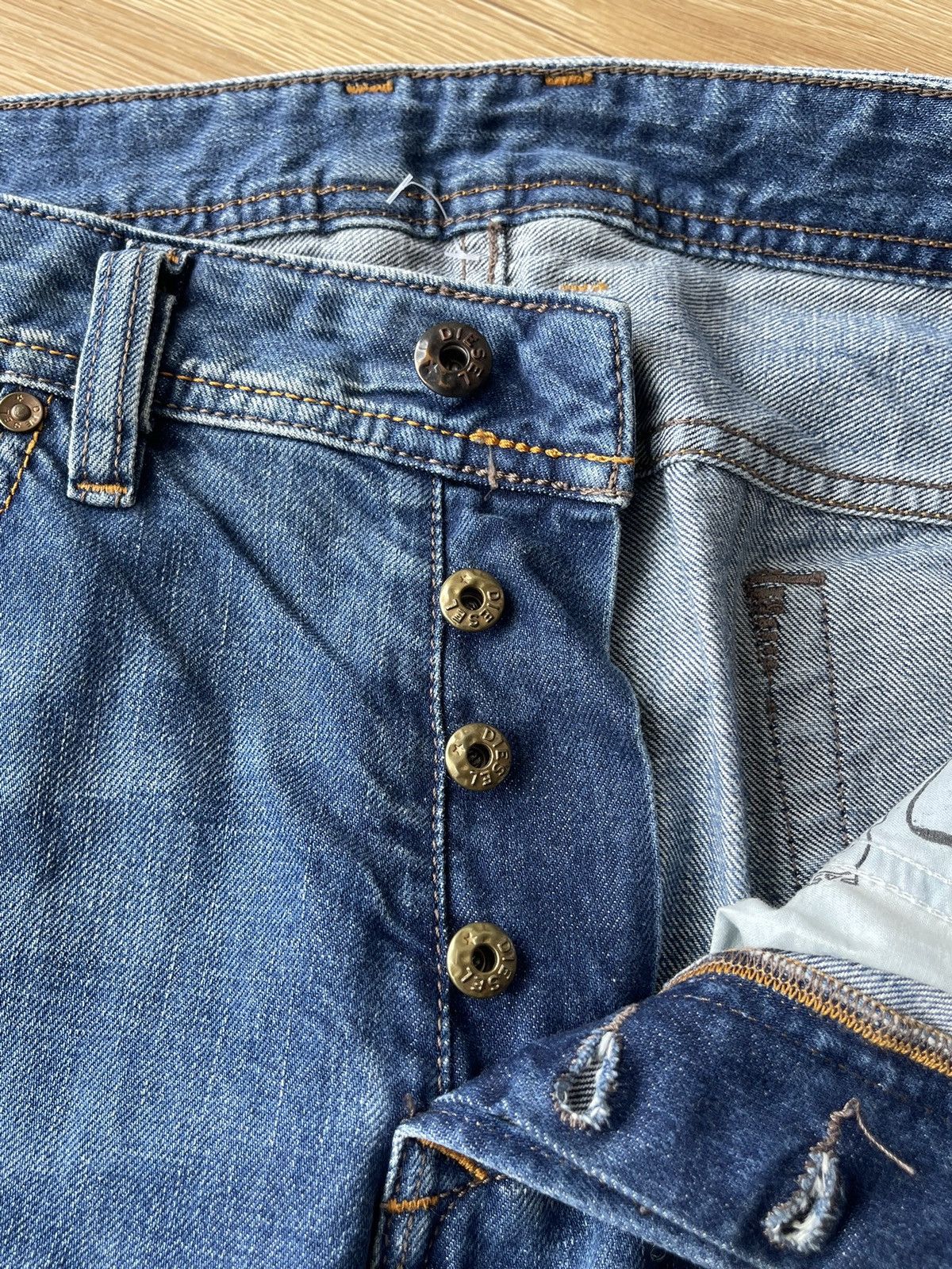 Diesel 90s Diesel Distressed Denim Jeans Y2K Grunge Straight Fit Size US 34 / EU 50 - 15 Thumbnail