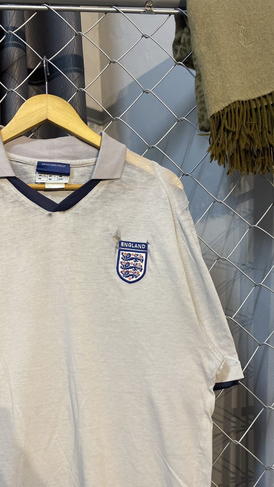 Umbro × Vintage DISTRESS VINTAGE UMBRO ENGLAND MICHAEL OWEN POLO Size US L / EU 52-54 / 3 - 5 Thumbnail