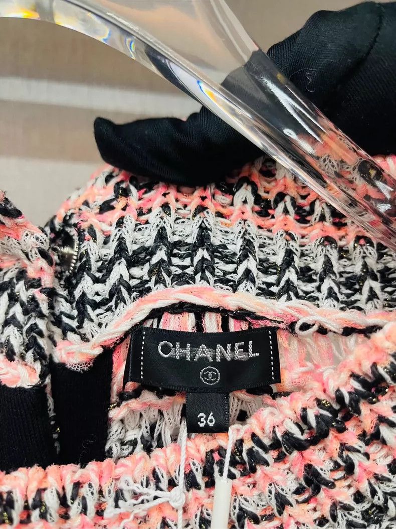 Chanel Chanel Pink mixed color tweed diamond buckle knitting 2504- Size XS / US 0-2 / IT 36-38 - 4 Thumbnail