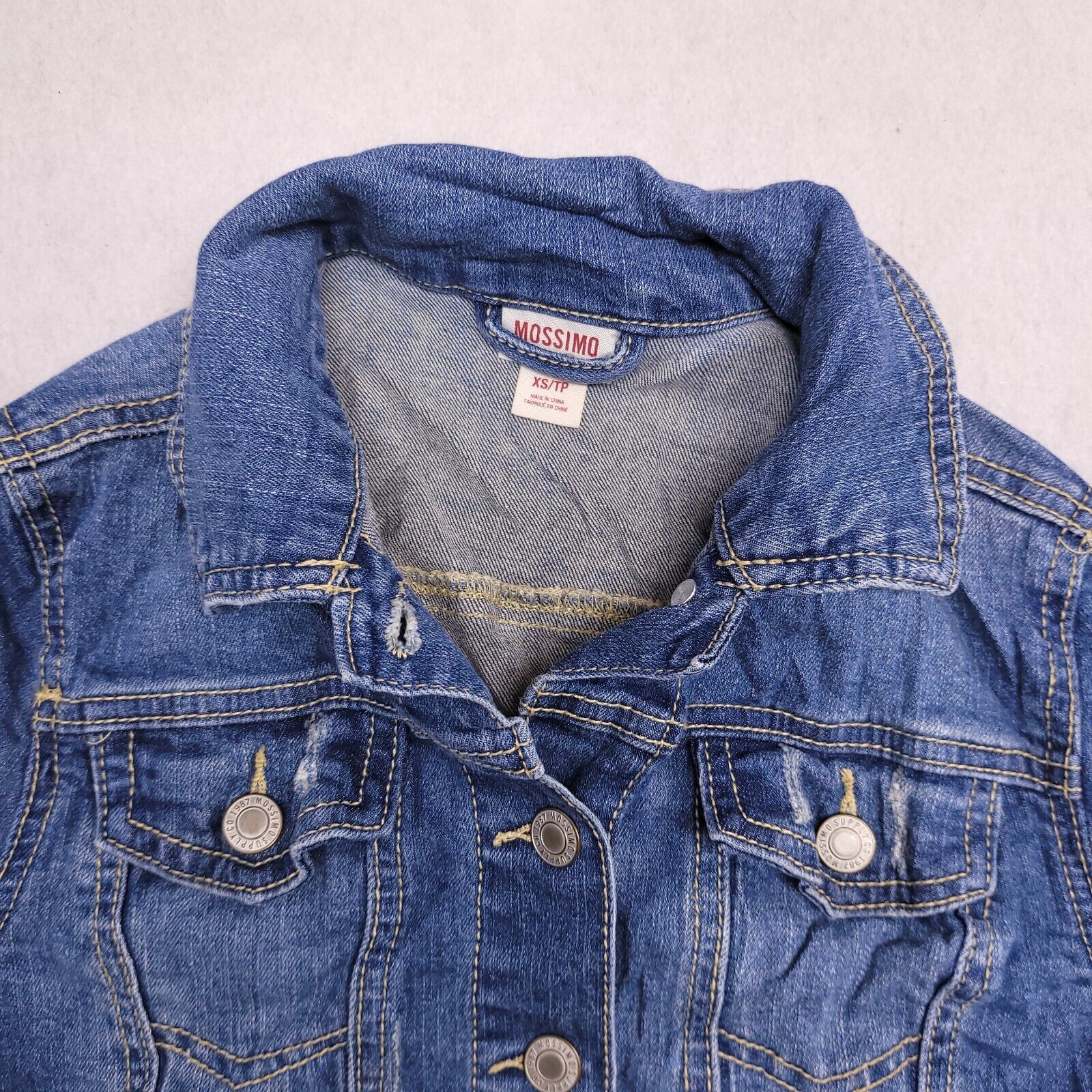 Mossimo Mossimo Casual Button Denim Jean Jacket Womens Size XS Blue Size XS / US 0-2 / IT 36-38 - 1 Thumbnail