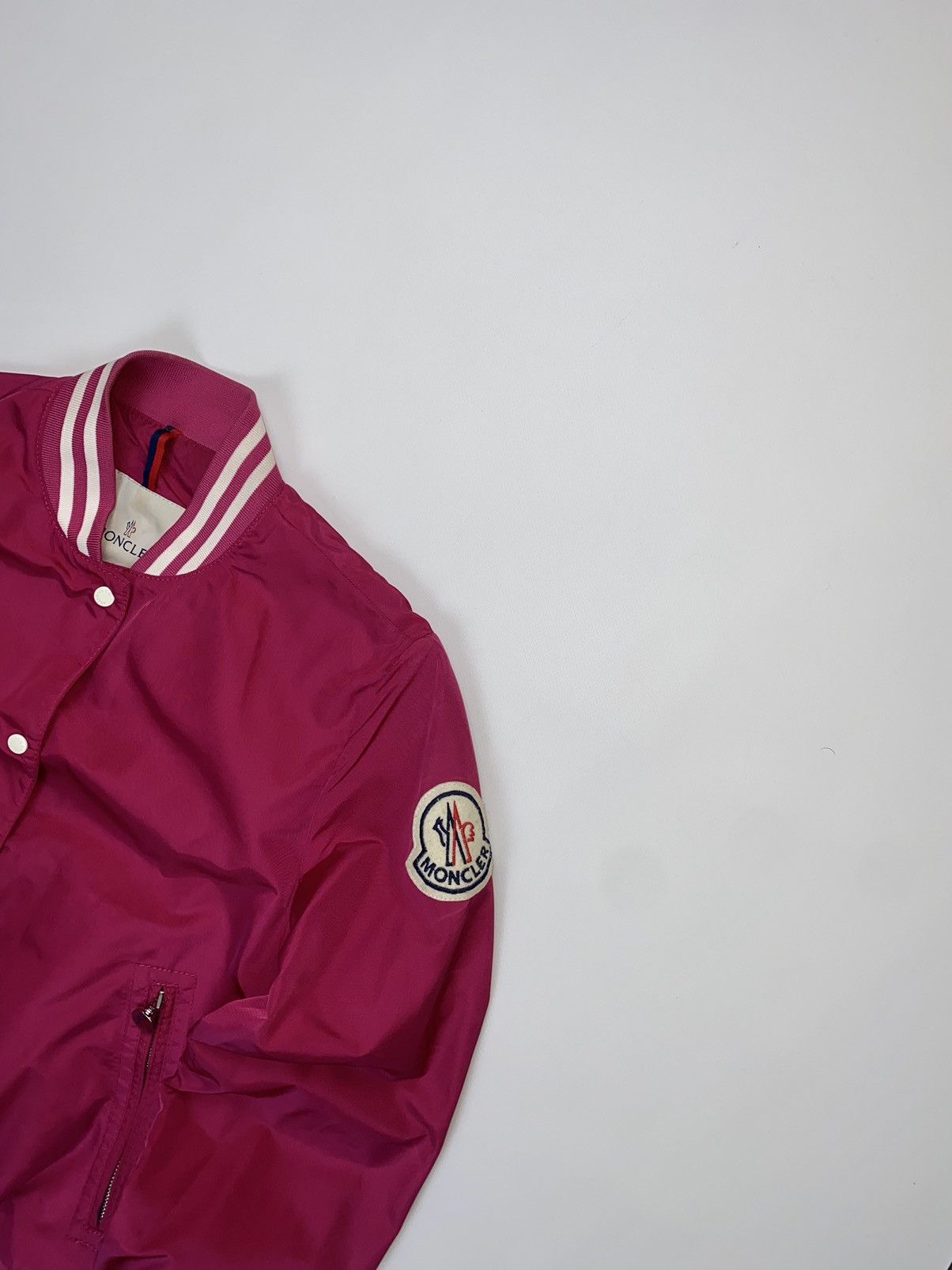 Moncler 🚨 Moncler vintage pink nylon button jacket bomber womans M 2 Size M / US 6-8 / IT 42-44 - 3 Thumbnail