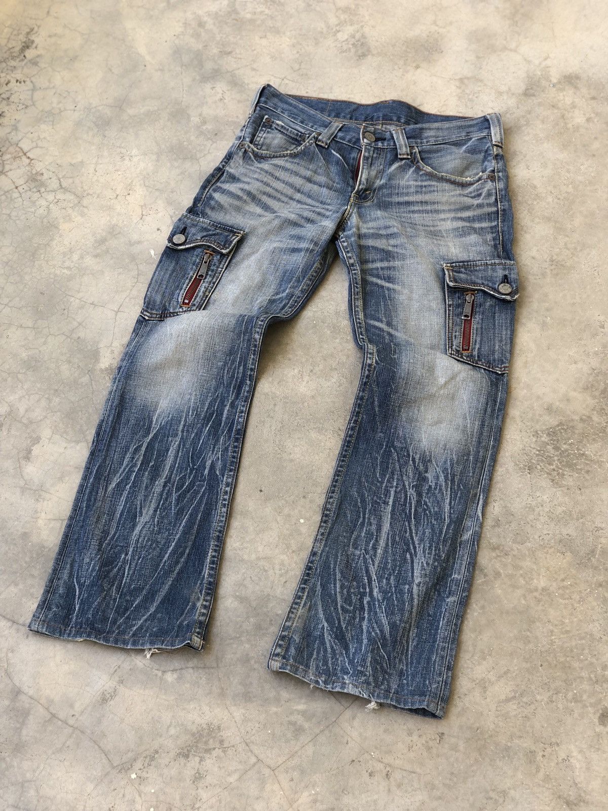 Le Grande Bleu (L.G.B.) Levis JAPAN With Side Pocket Flare Distressed Denim Size US 32 / EU 48 - 3 Thumbnail