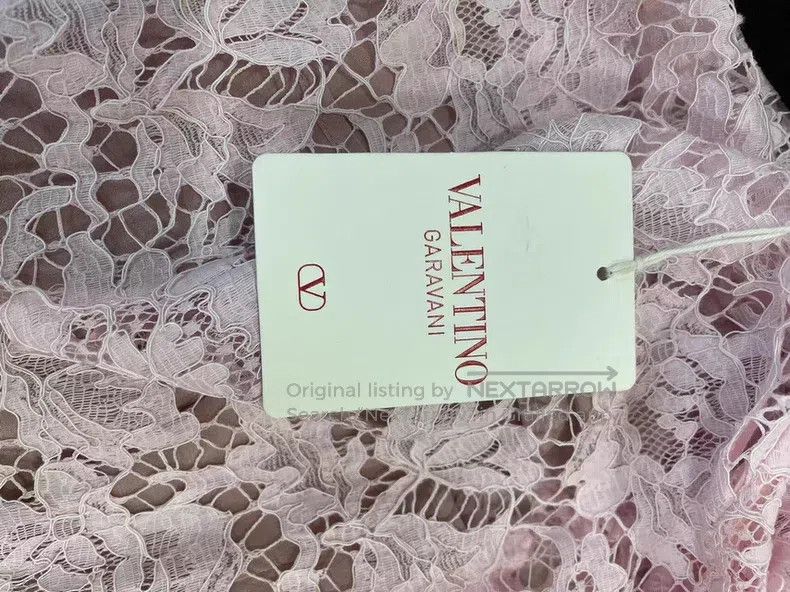 Valentino Valentino Pink lace top Size L / US 10 / IT 46 - 7 Thumbnail