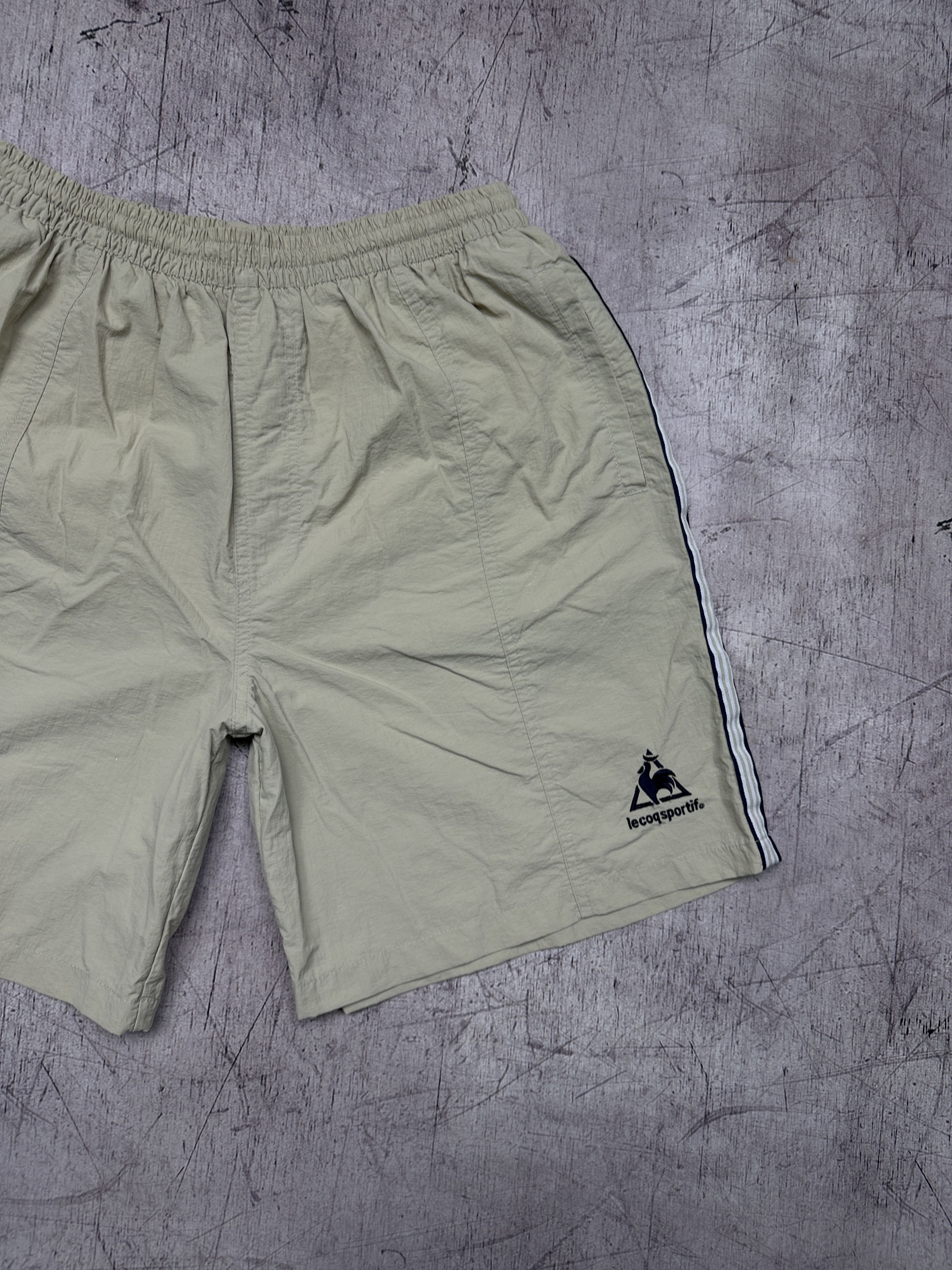 Le Coq Sportif Le Coq Sportif Vintage Mens Nylon Shorts Size US 34 / EU 50 - 2 Thumbnail