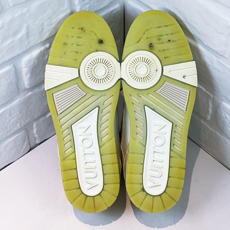 Louis Vuitton Louis Vuitton White Leather Trainer Sneakers Size US 7 / IT 37 - 4 Thumbnail