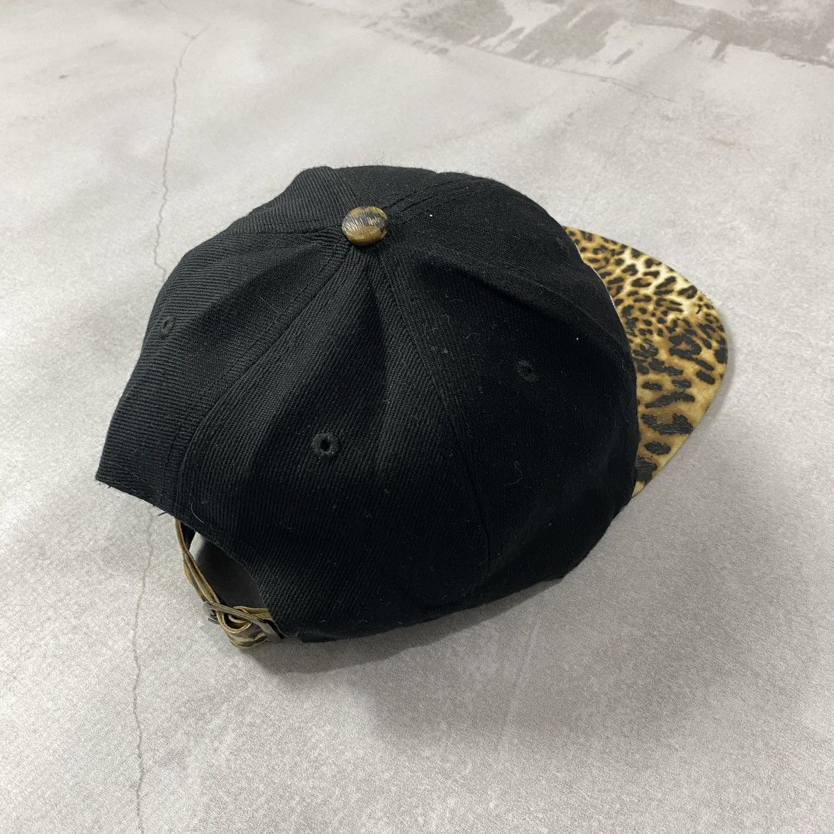 Comme Des Fuck Down Comme Des Fuckdown Leopard Hat Size ONE SIZE - 4 Thumbnail