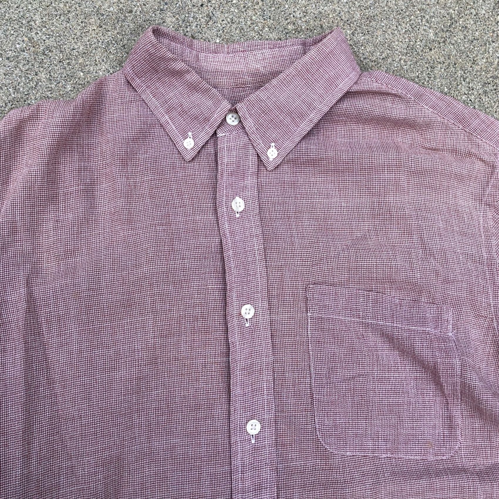 Club Monaco CLUB MONACO Texture Button Down Shirt Men's MEDIUM Red Long Sleeve Shirt Mens Medium Red Texture Button Down Shirt Size US M / EU 48-50 / 2 - 2 Thumbnail