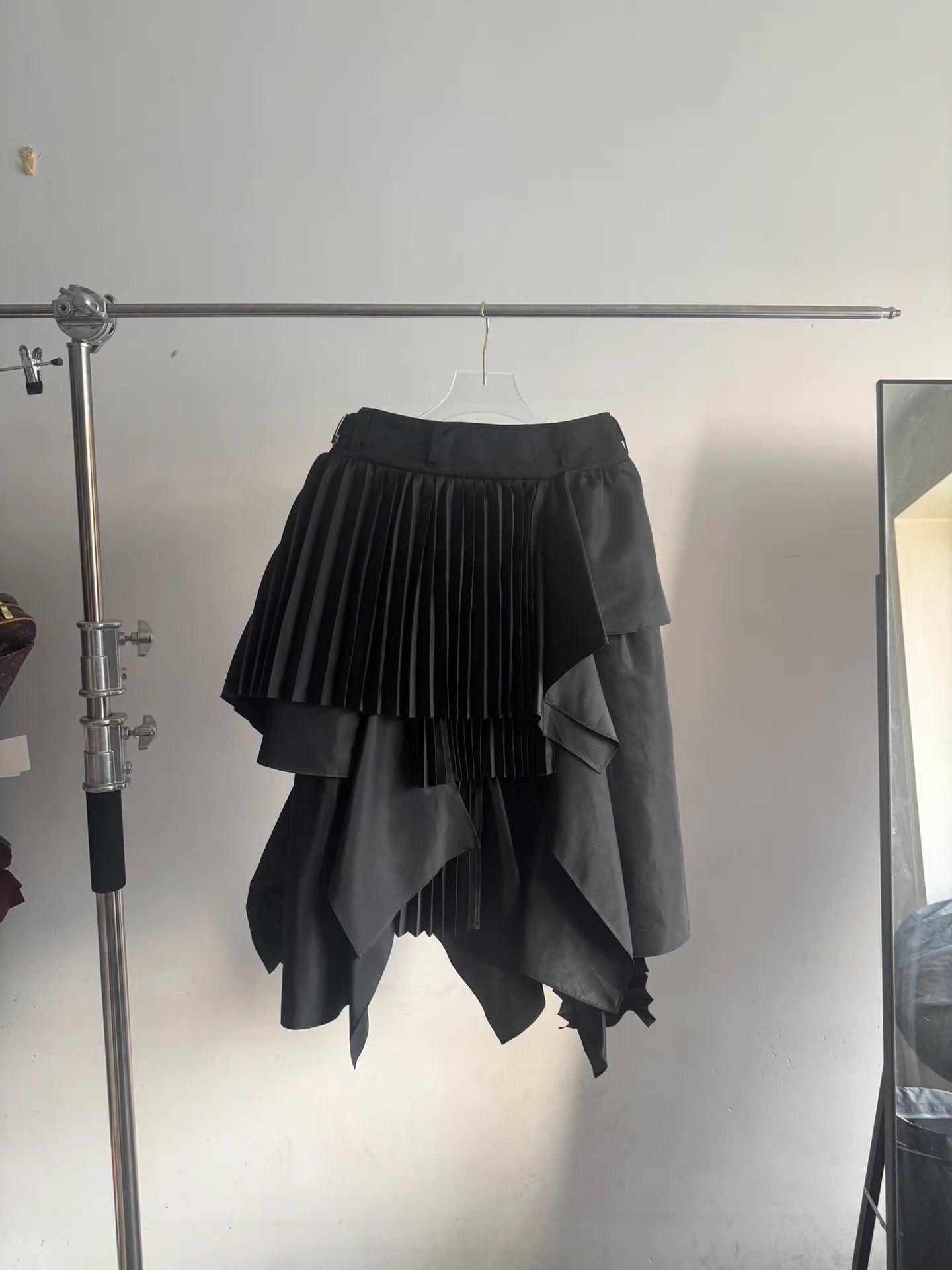Sacai Sacai Black Deconstructed Panel Pleated Skirt Q17 Size M / US 6-8 / IT 42-44 - 1 Thumbnail