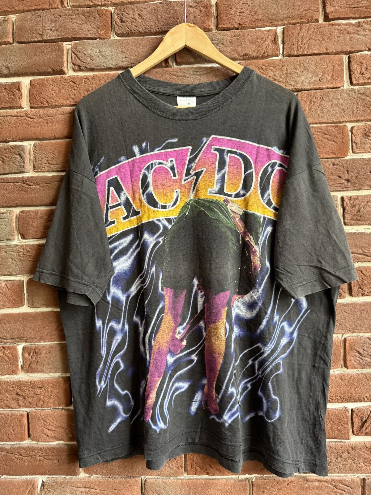 Band Tees 90s AC DC Lightning Vintage Metal Rock Tour Band Tee Black Size US XL / EU 56 / 4 - 2 Thumbnail