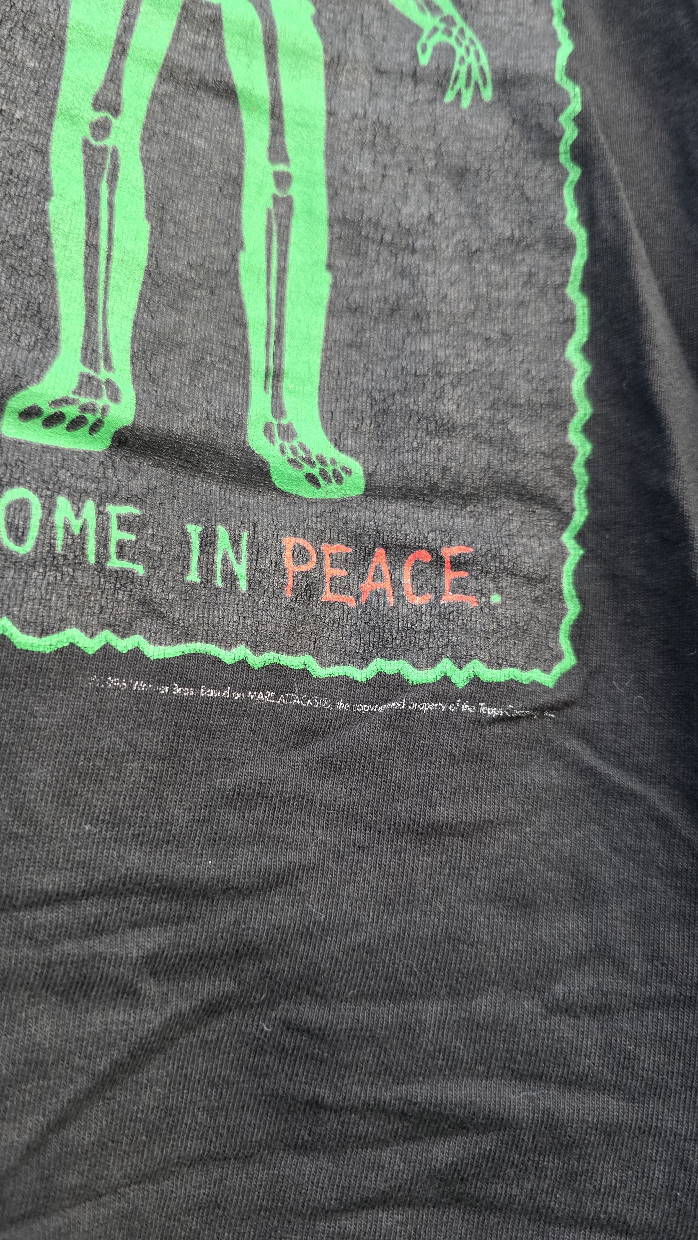 Warner Bros VINTAGE 90s MARS ATTACK WE COME IN PEACE STANLEY DESANTIS Size US S / EU 44-46 / 1 - 3 Thumbnail