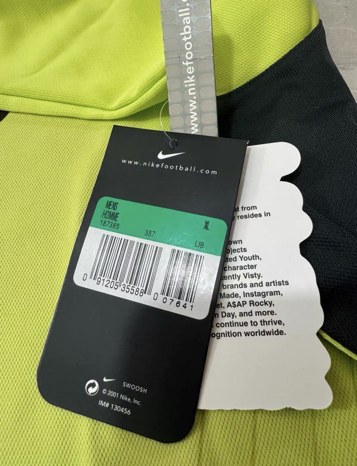 Verdy VERDY x DSM (Dover Street Market) x Nike Soccer Jersey J34 Size US XL / EU 56 / 4 - 4 Thumbnail
