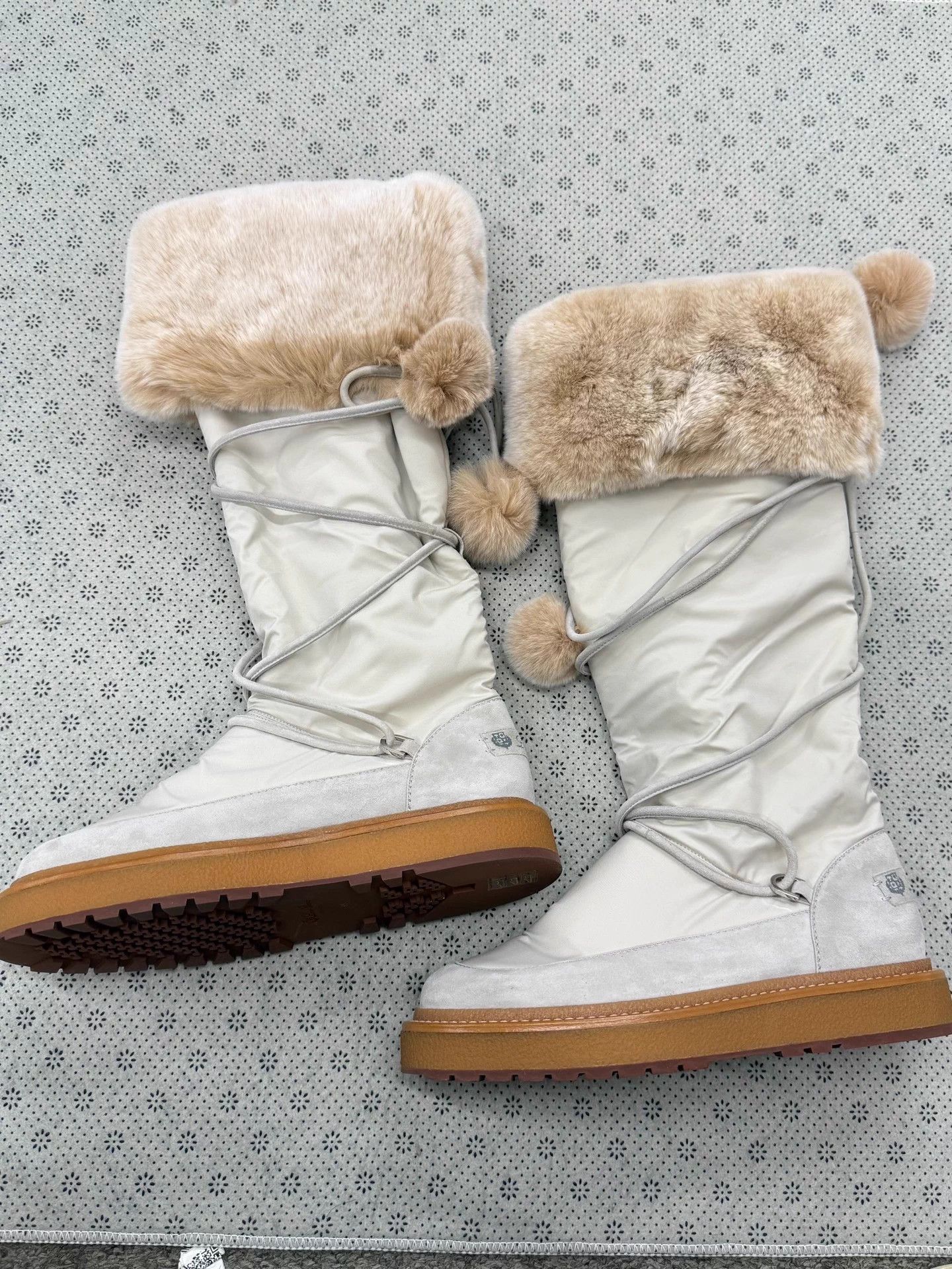 Loro Piana LoroPiana suede & fur lace-up snow boots EUR38 new Size US 7 / IT 37 - 2 Thumbnail
