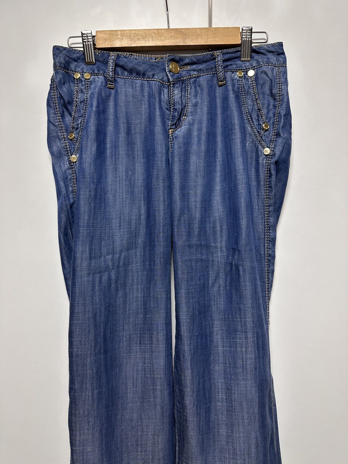 Versace Versace jeans women luxury RARE vintage metal logo Size 26" / US 2 / IT 38 - 2 Thumbnail