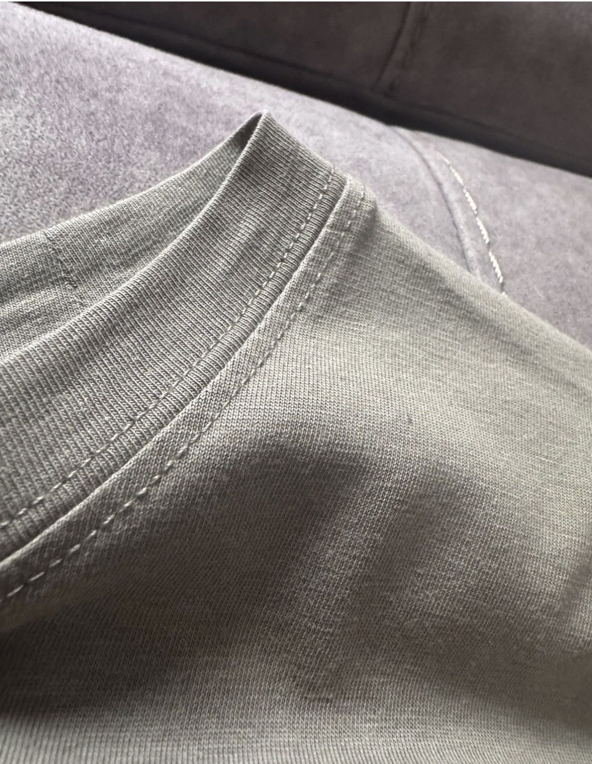 Tom Ford TOM FORD tshirt study REAL TAPE MEASUREMENTS IN PHOTOS Size US M / EU 48-50 / 2 - 22 Thumbnail