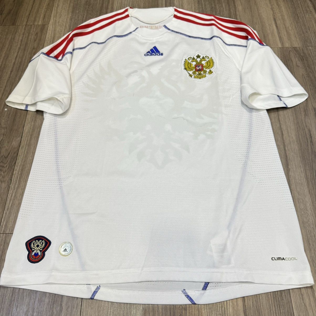 Adidas Russia 09/10 away shirt Size US L / EU 52-54 / 3 - 1 Thumbnail