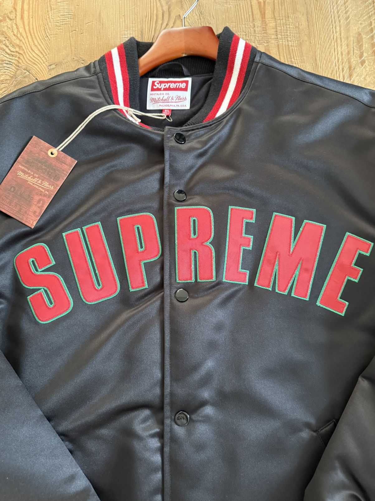 Supreme Supreme Varsity Jacket Size Xl Men’s Satin Mitchell & Ness Size US XL / EU 56 / 4 - 3 Thumbnail