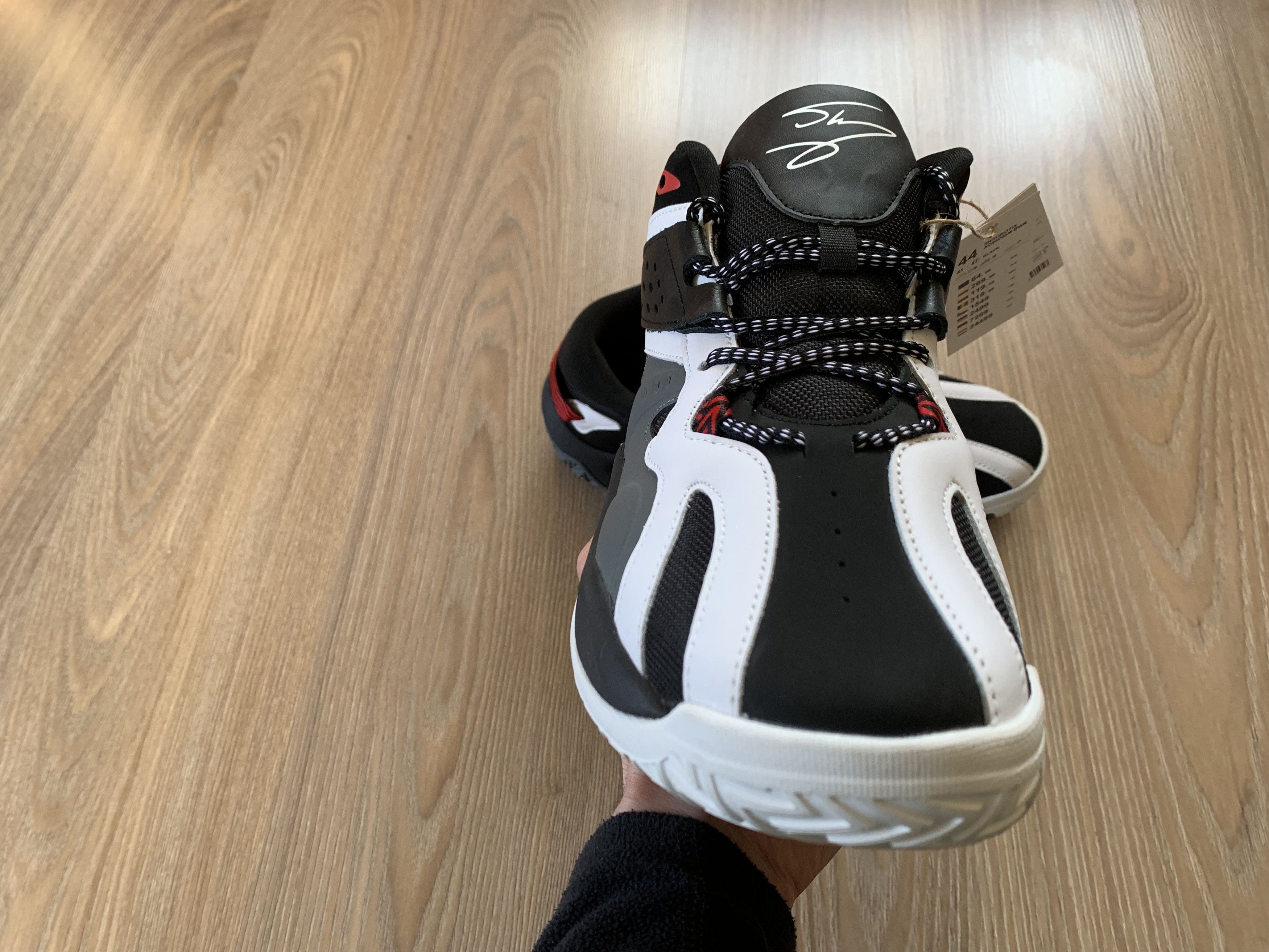 Other Mens Shaqnotix Grey Sneakers Size US 11 / EU 44 - 4 Thumbnail