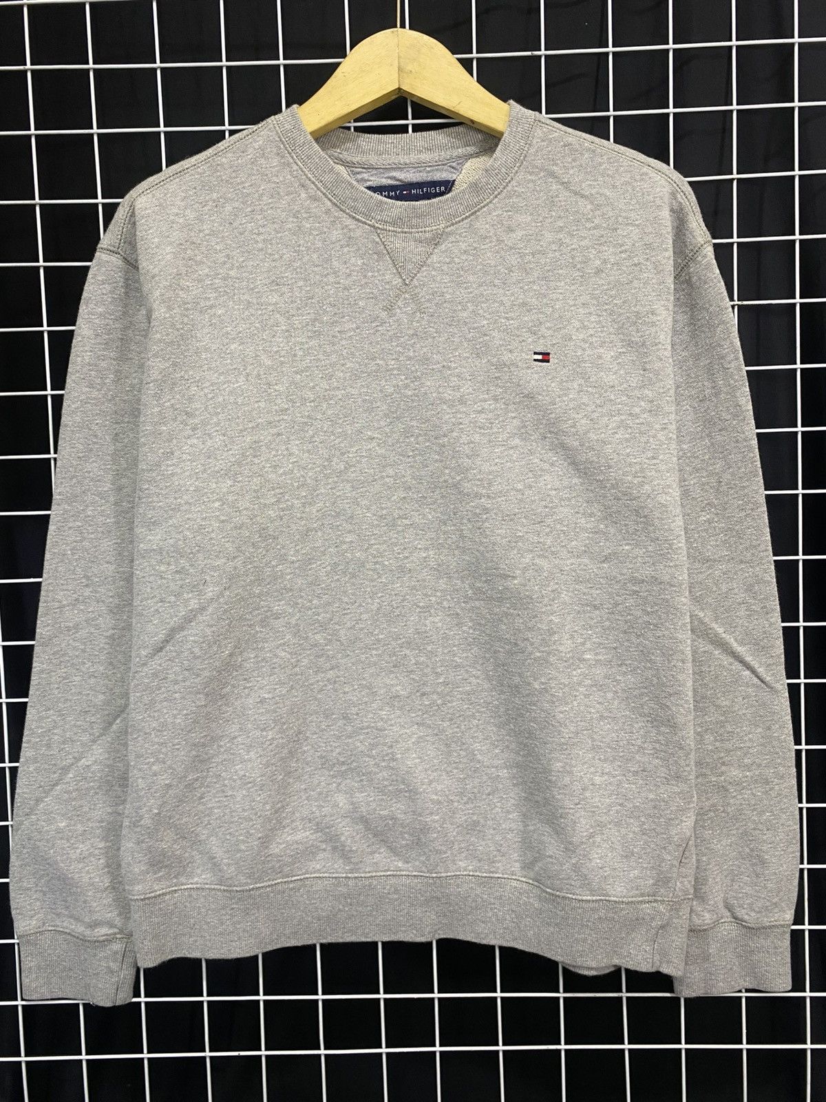 Tommy Hilfiger VINTAGE 00' TOMMY HILFIGER SWEATSHIRT Size US M / EU 48-50 / 2 - 2 Thumbnail