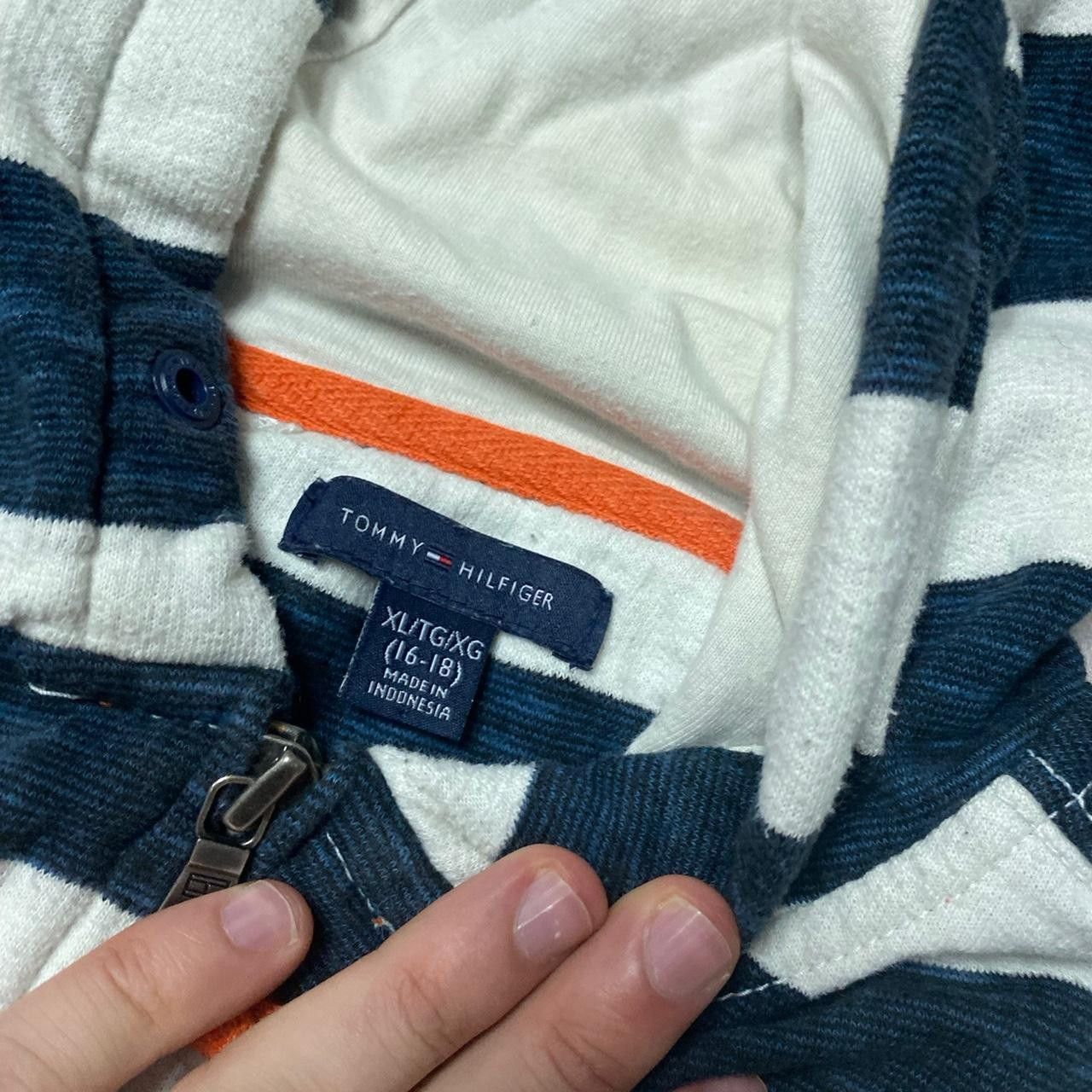 Tommy Hilfiger Navy and white Tommy Hilfiger zip-up hoodie Size US M / EU 48-50 / 2 - 5 Thumbnail