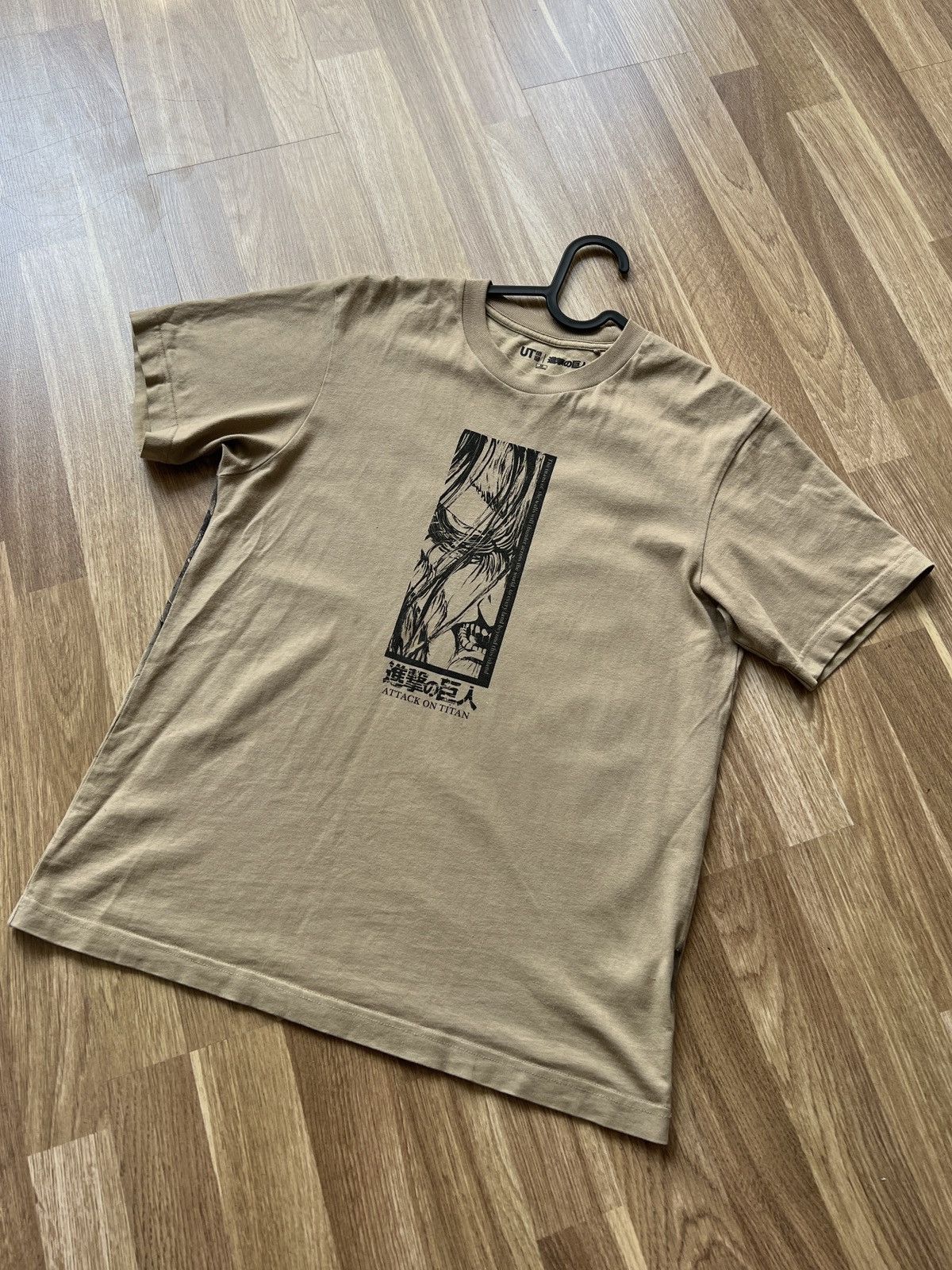 Uniqlo Uniqlo Mens x Attack of Titan Eren Anime size XS-S RARE Size US XS / EU 42 / 0 - 3 Thumbnail