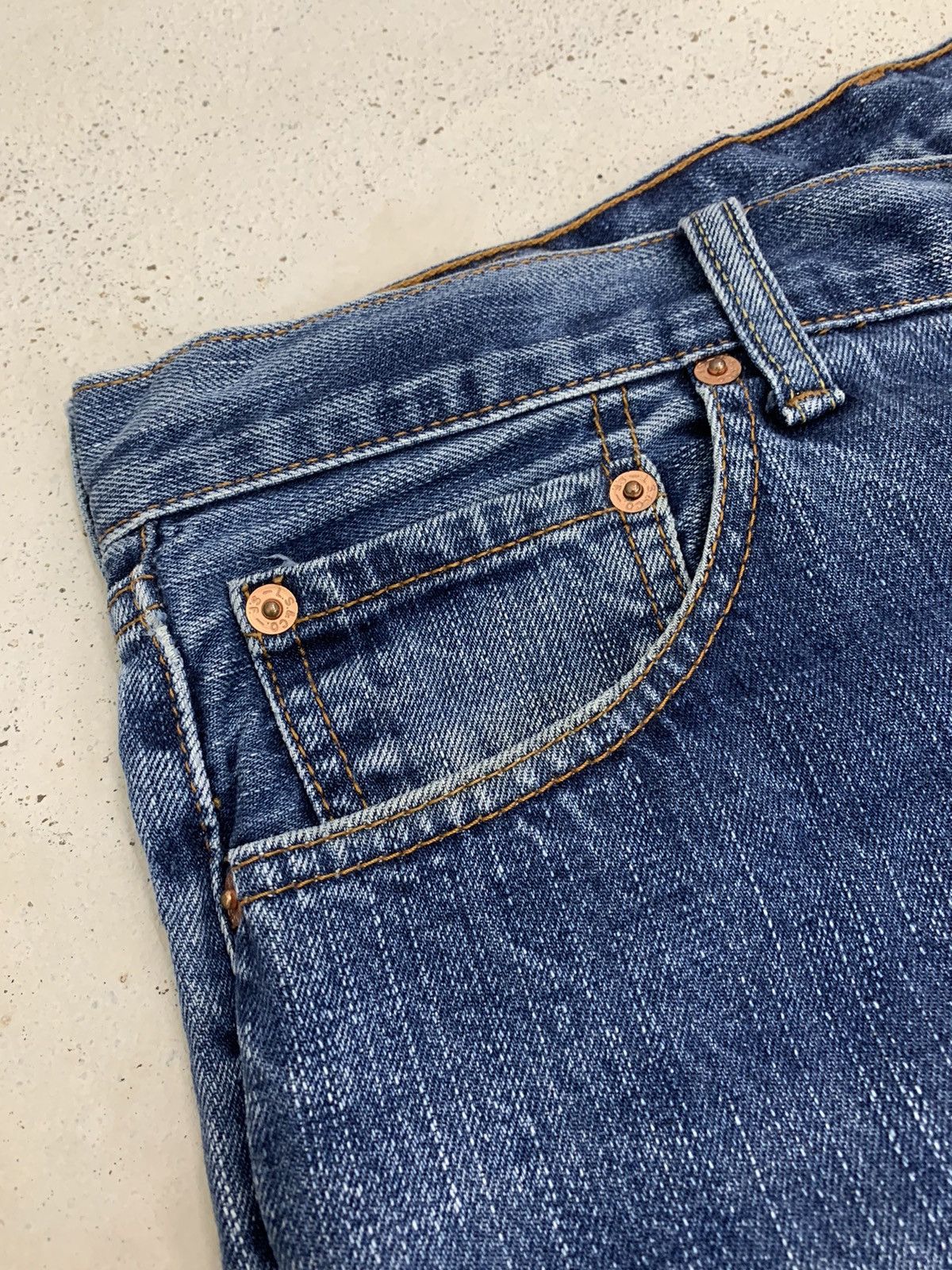 Levis 502 Distressed Denim Pants (AE11)