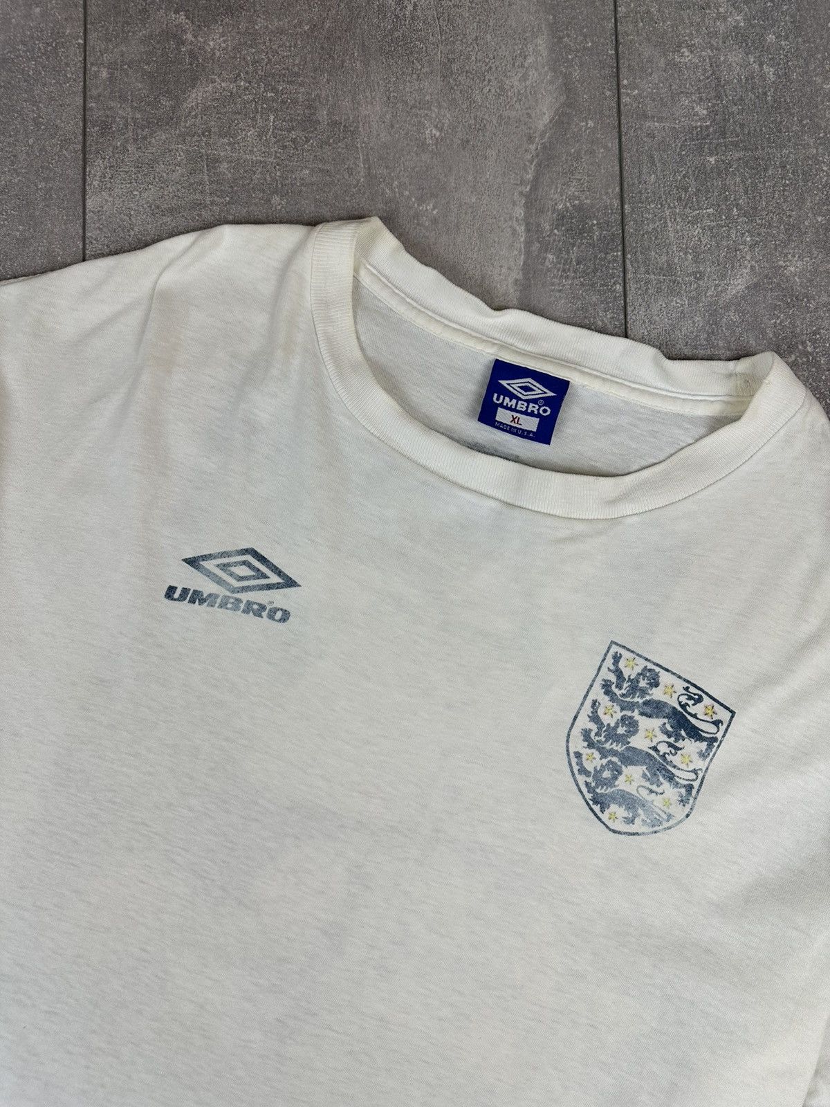 Umbro Umbro England Retro Vintage Cotton Soccer Football T-Shirt Size US XL / EU 56 / 4 - 11 Thumbnail