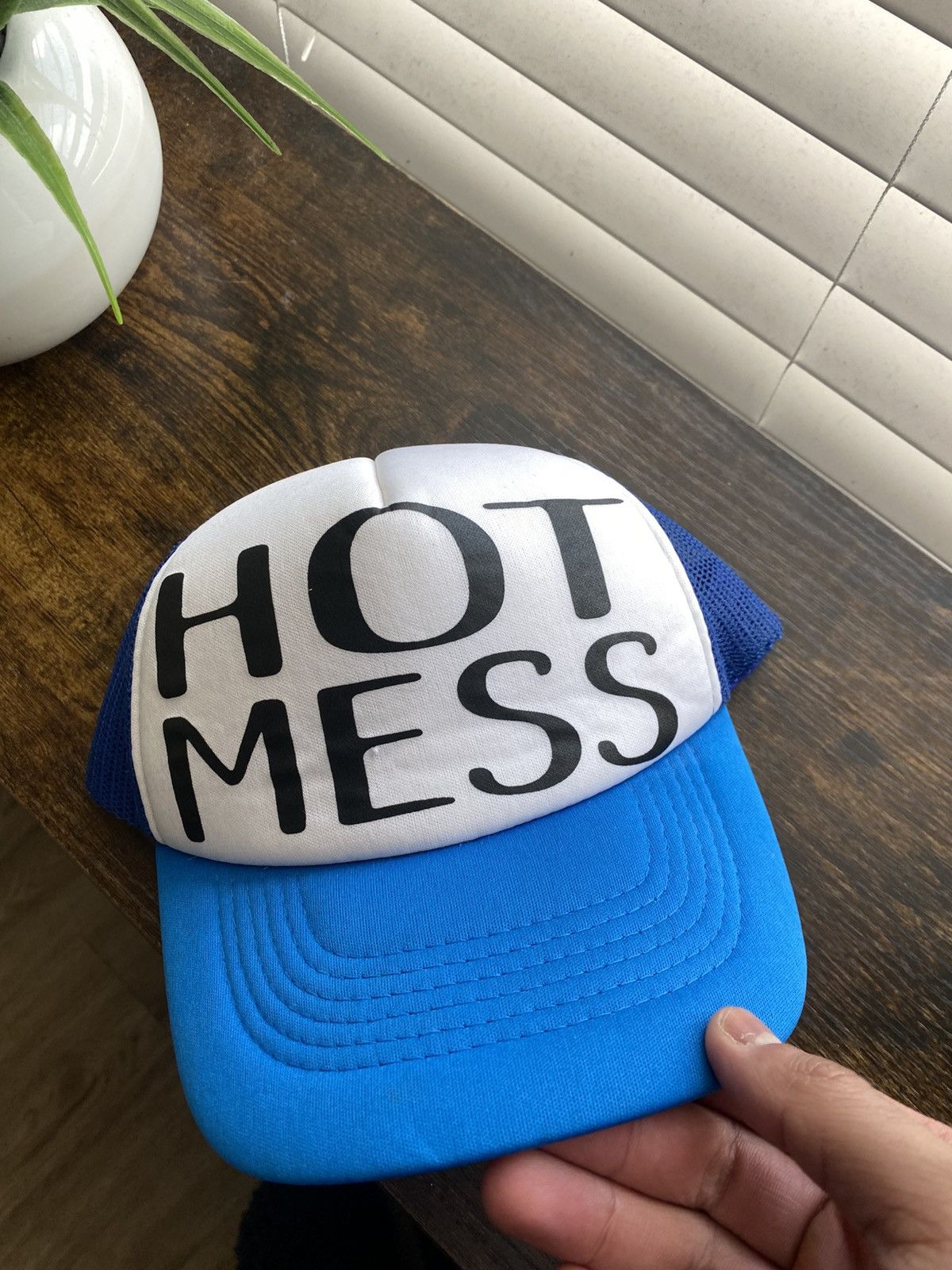 Vintage Y2K Hot Mess Trucker Hat Size ONE SIZE - 2 Thumbnail
