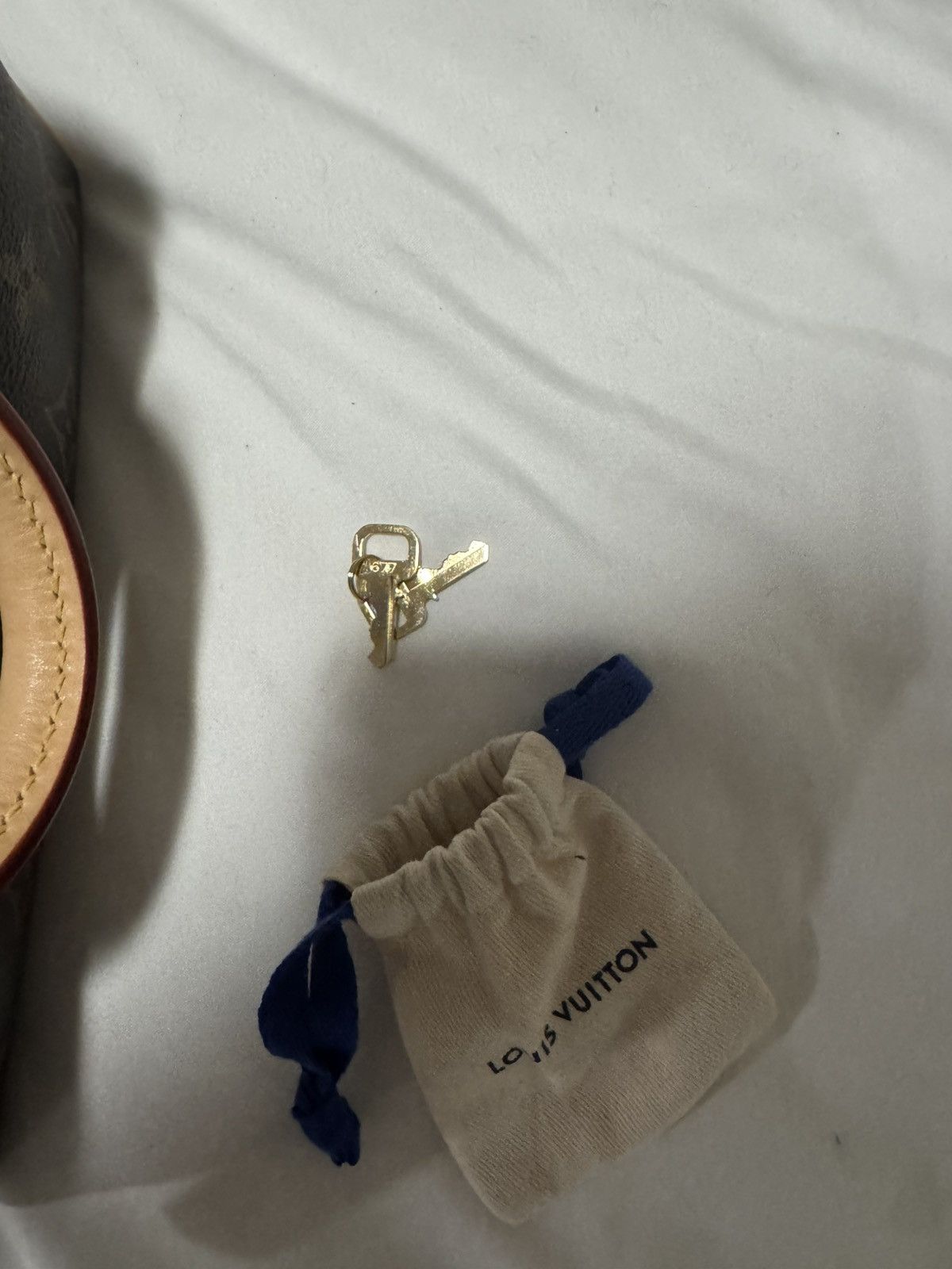 Louis Vuitton Speedy 20 - like new condition, used once, original tag+bags Size ONE SIZE - 11 Thumbnail