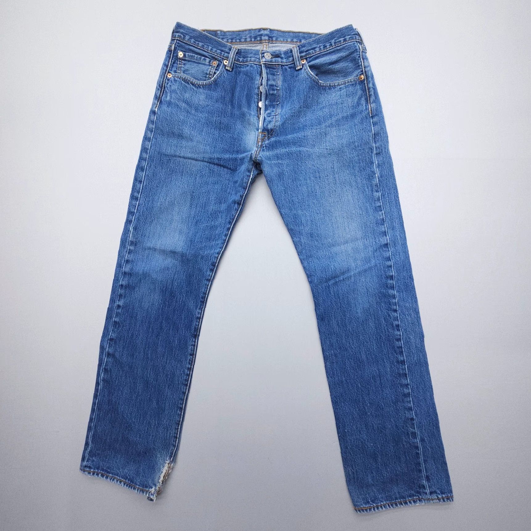 Levi's Levi's 501 Straight Button Fly Jeans Mens 34 x 32 (30" Inseam) Faded Blue Denim Size US 34 / EU 50 - 2 Thumbnail