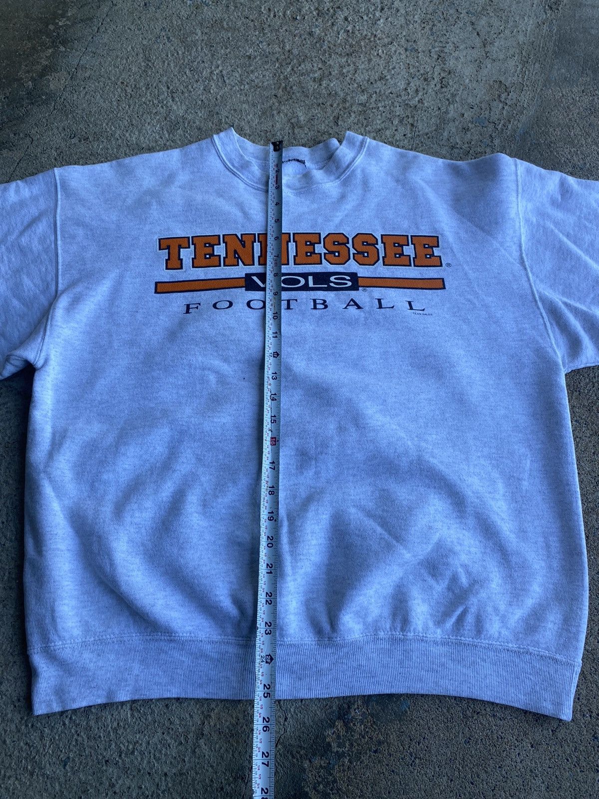 Japanese Brand × Vintage Vintage 90’s Tennessee Volunteers Football Sweatshirt Size US M / EU 48-50 / 2 - 6 Thumbnail