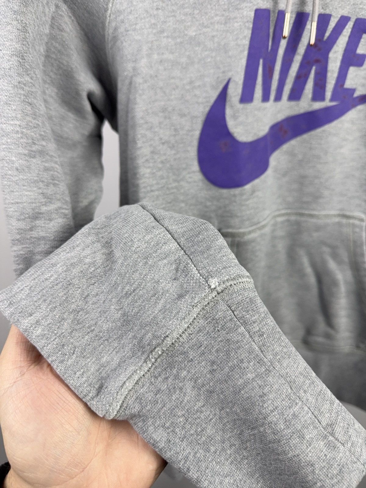 Nike 00s Retro Nike Purple Logo Y2K Sportswear Hoodie Grey Size L / US 10 / IT 46 - 8 Thumbnail