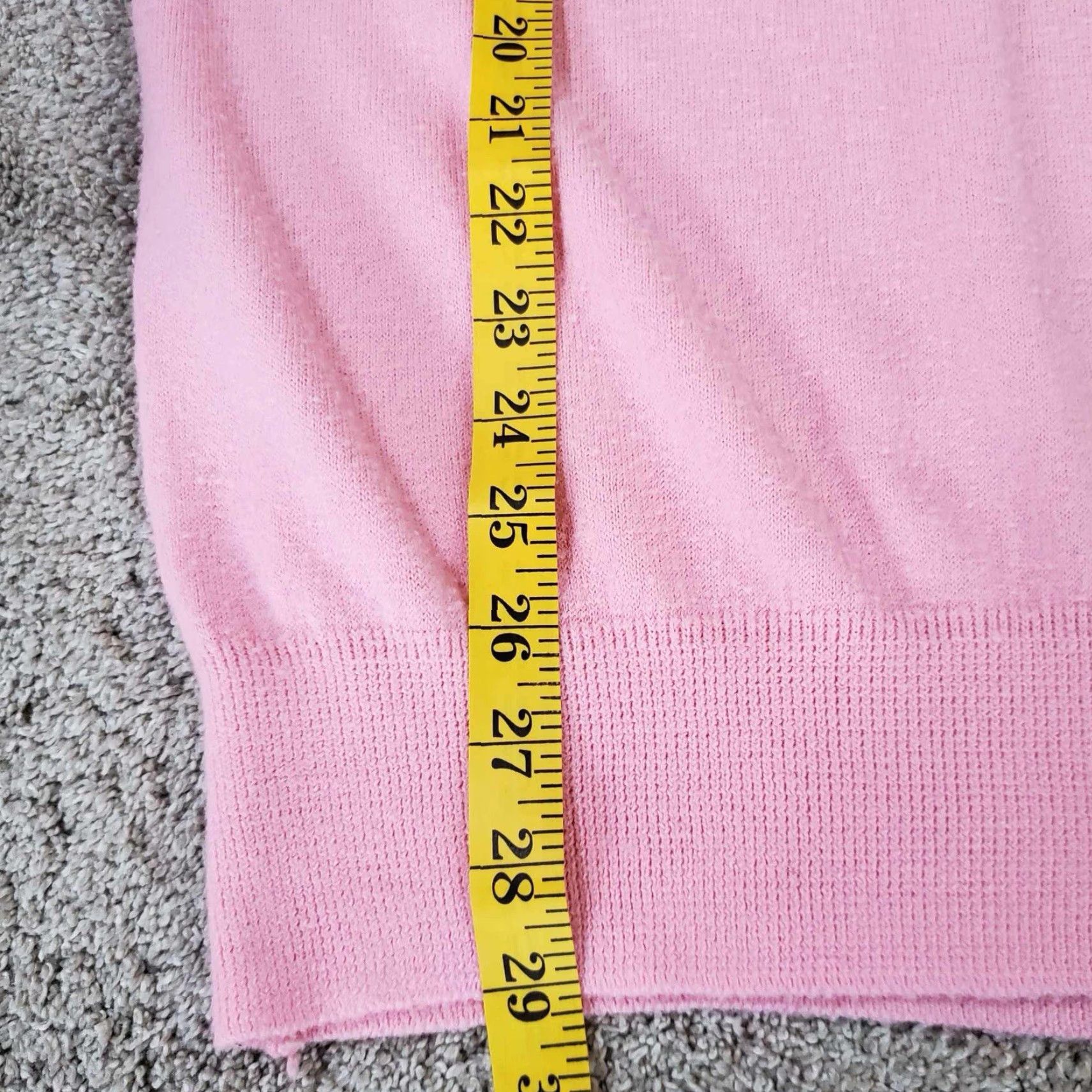 Vintage VINTAGE Doral Country Club Golf Sweater Unisex Adults L Pink Logo Knit Pullover V-Neck 80s 90s Classic Dad Golf Size US L / EU 52-54 / 3 - 5 Thumbnail