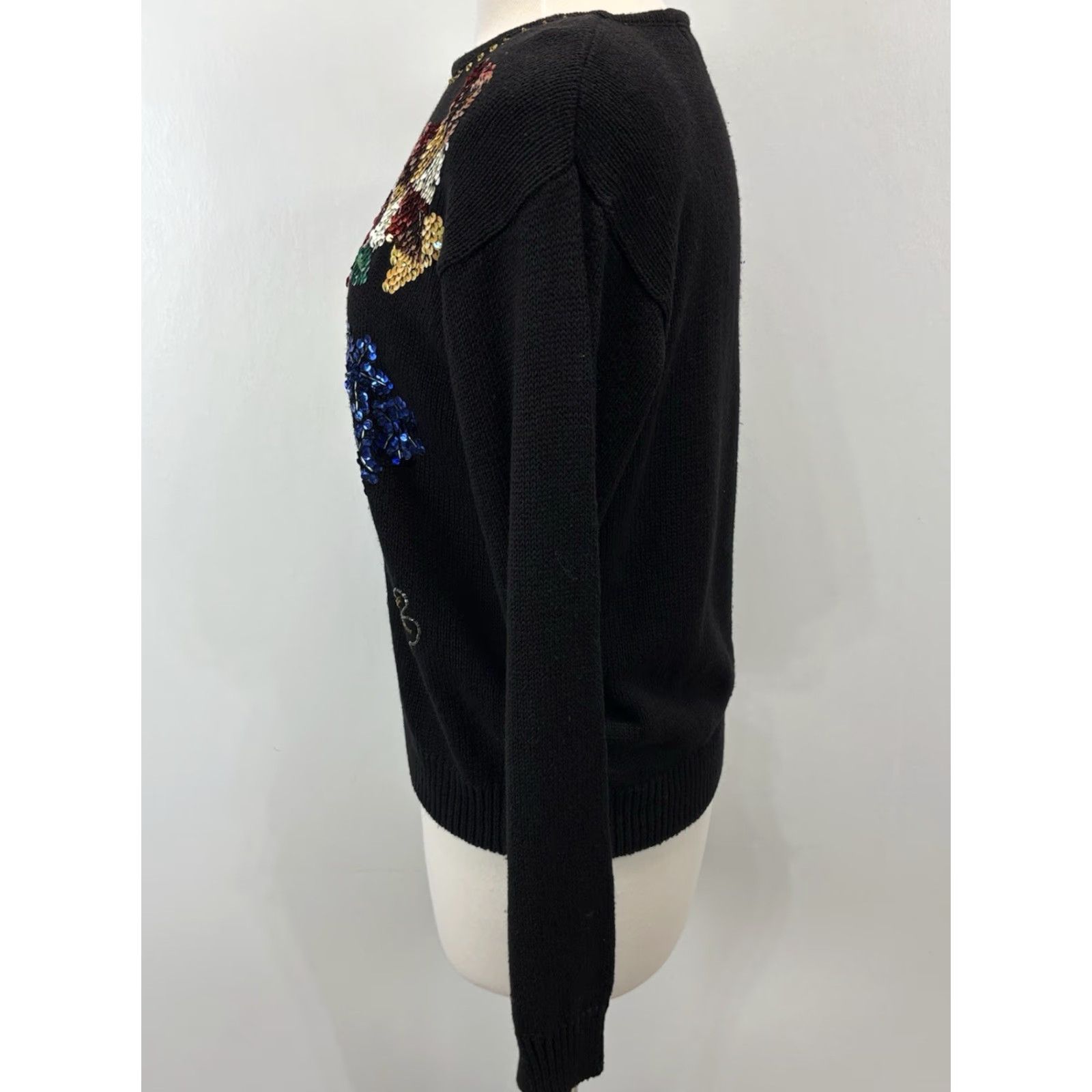 Vintage VINTAGE Work In Progress Sweater Shirt Women’s M Black Sequin 90s Floral Knit Ramie Blend Size M / US 6-8 / IT 42-44 - 2 Thumbnail