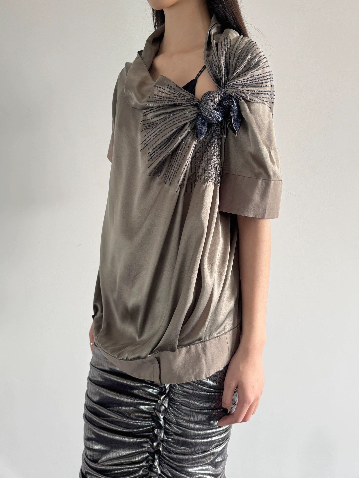 Dries Van Noten Dries Van Noten Irregular Sequin Knot Silk SS Top Women 42 Size M / US 6-8 / IT 42-44 - 7 Thumbnail