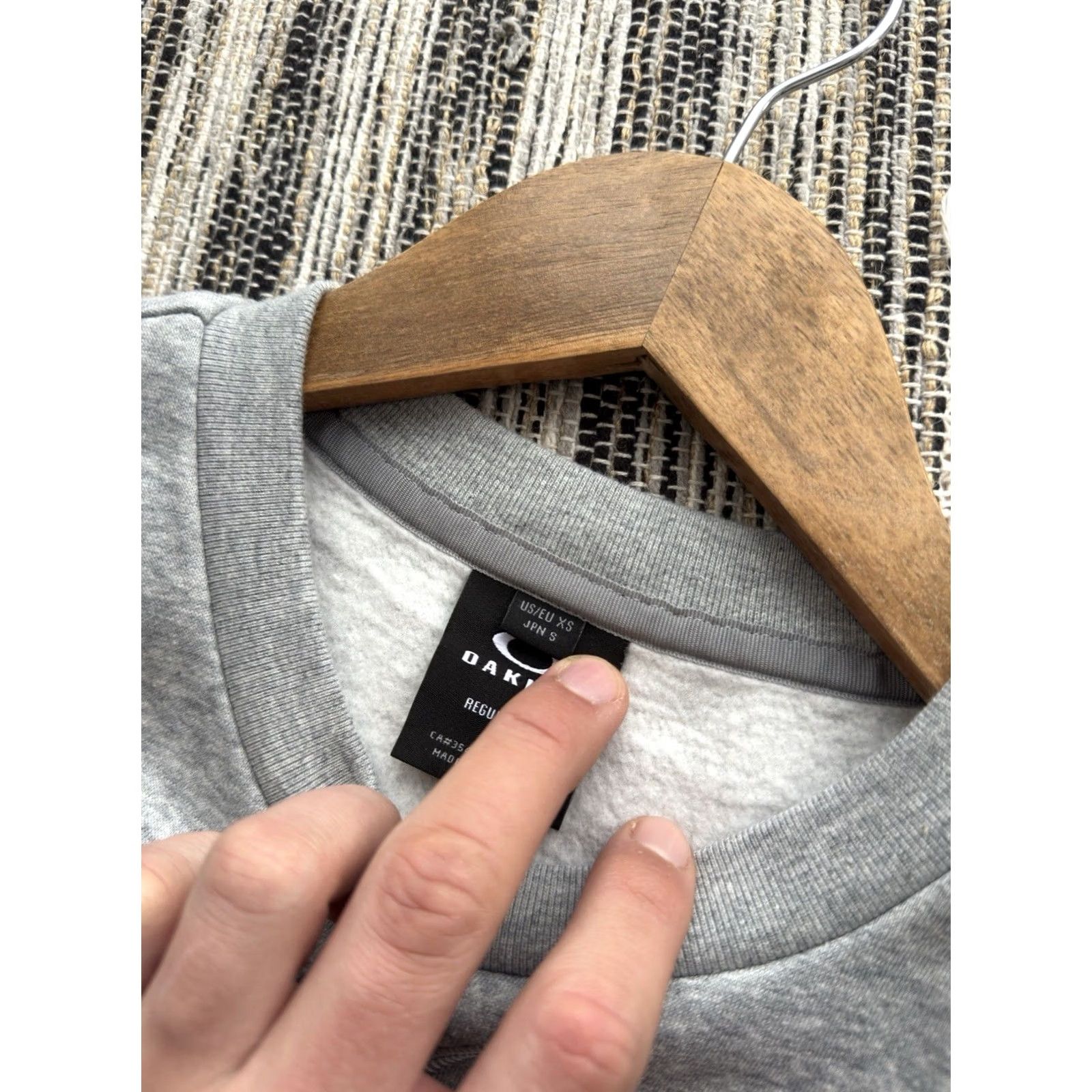 Oakley Oakley Sweatshirt Mini Logo Classic Gray Size XS-S Men Size US S / EU 44-46 / 1 - 4 Thumbnail