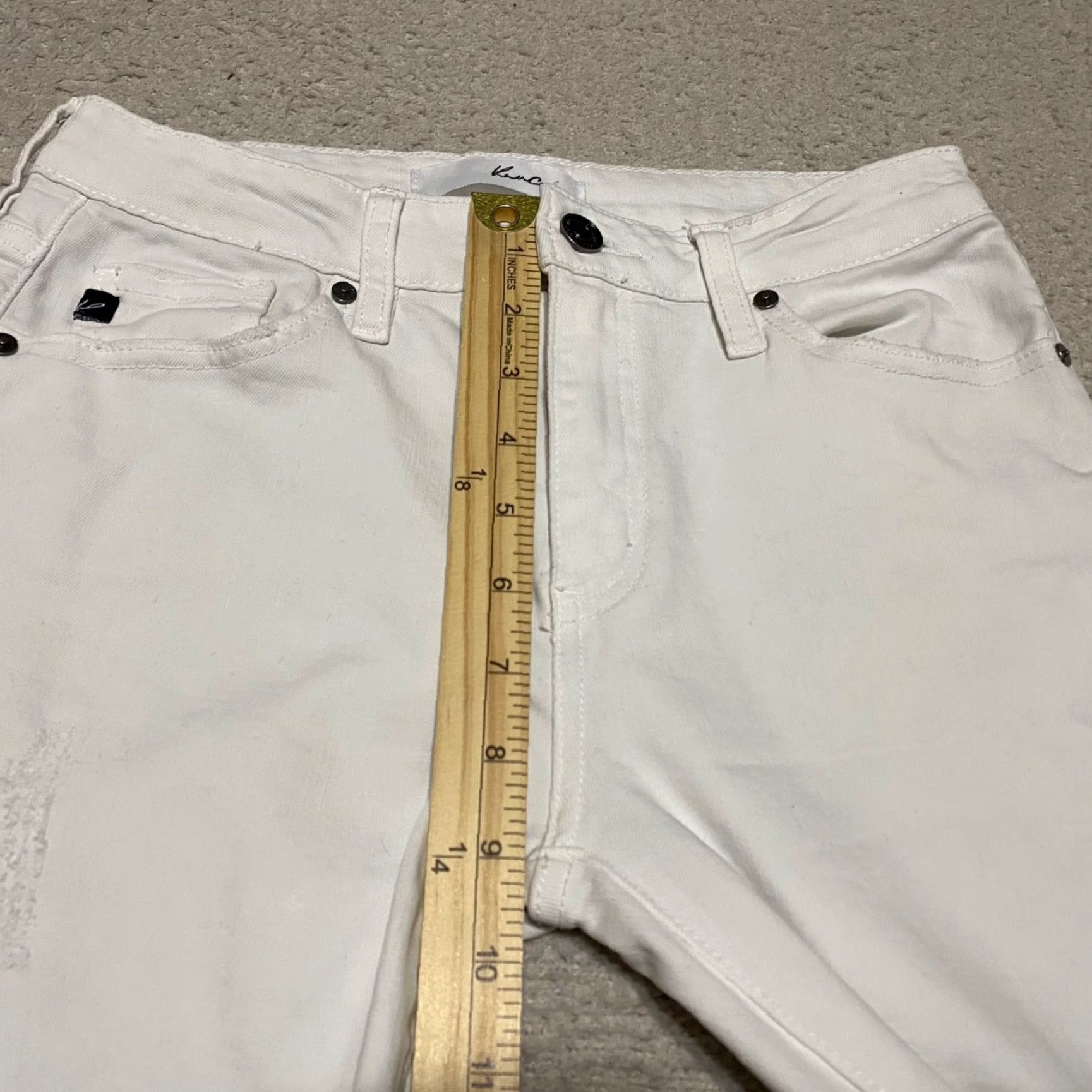 Vintage Kancan Womens Jeans Skinny Mid Rise Light Wash Distressed White Denim Sz 5/26 26 Inseam 28.5 Inseam Regular Fit Womens Jeans Size 26" / US 2 / IT 38 - 4 Thumbnail