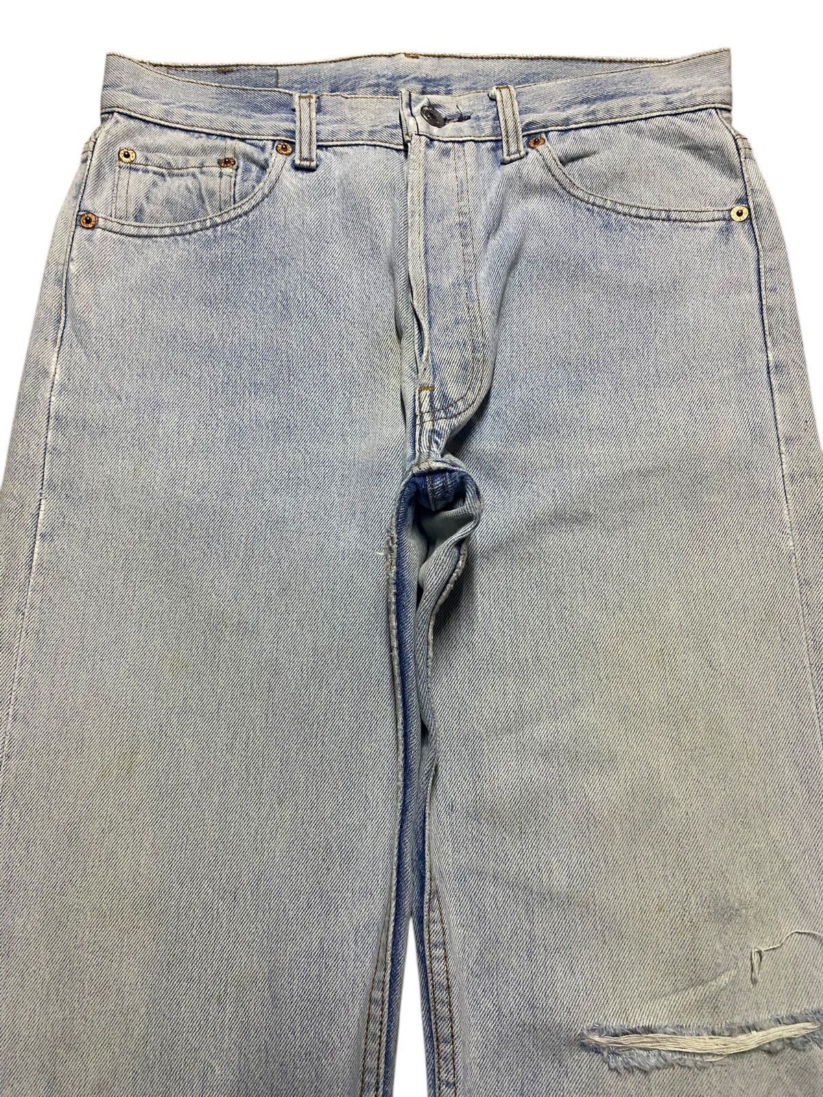 Levi's Vintage Clothing Vintage Levis 501 90s Light Wash Distressed Loose Jeans Size US 30 / EU 46 - 3 Thumbnail