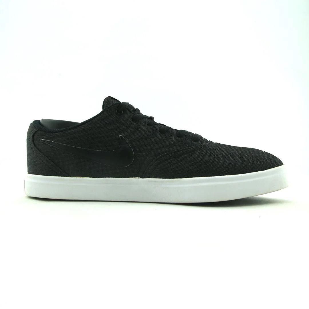 Nike Nike SB Check Solarsoft canvas sneaker in black Size US 12 / EU 45 - 2 Thumbnail
