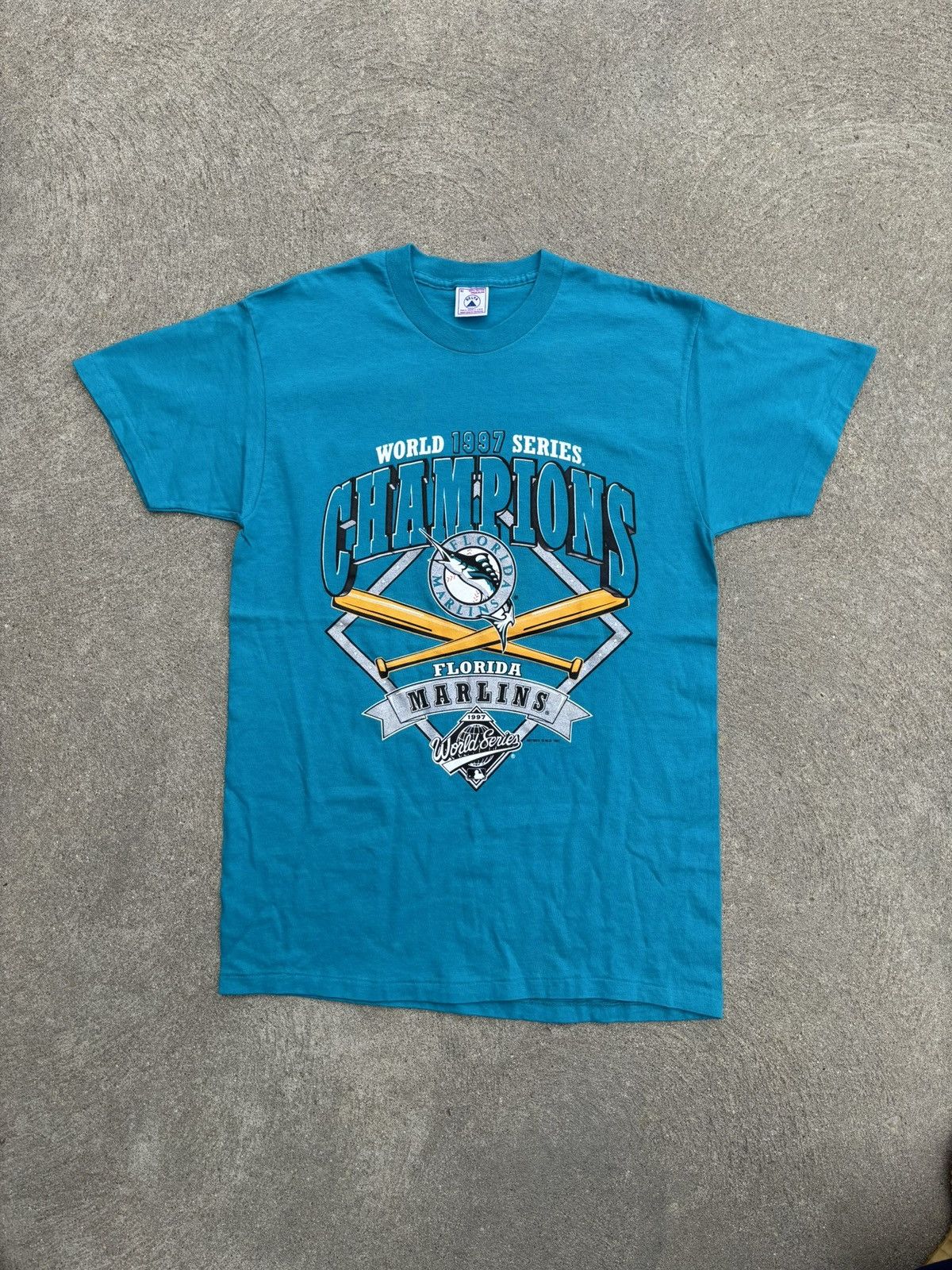 Vintage Vintage 1997 Florida Marlins World Series T Shirt Size US M / EU 48-50 / 2 - 1 Thumbnail