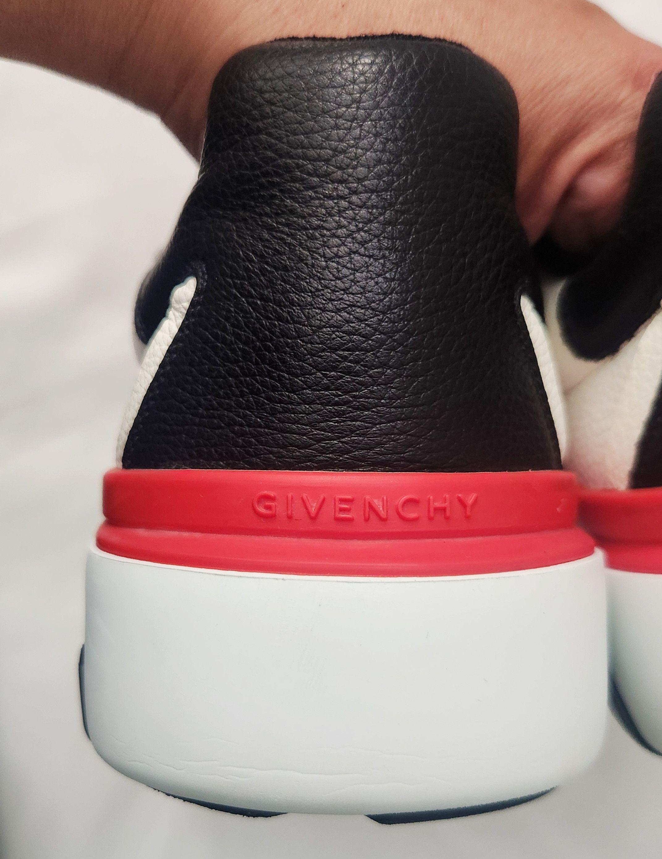 Designer × Givenchy Givenchy White Black multicolor Leather Runner Sneakers 46 Size US 13 / EU 46 - 18 Thumbnail
