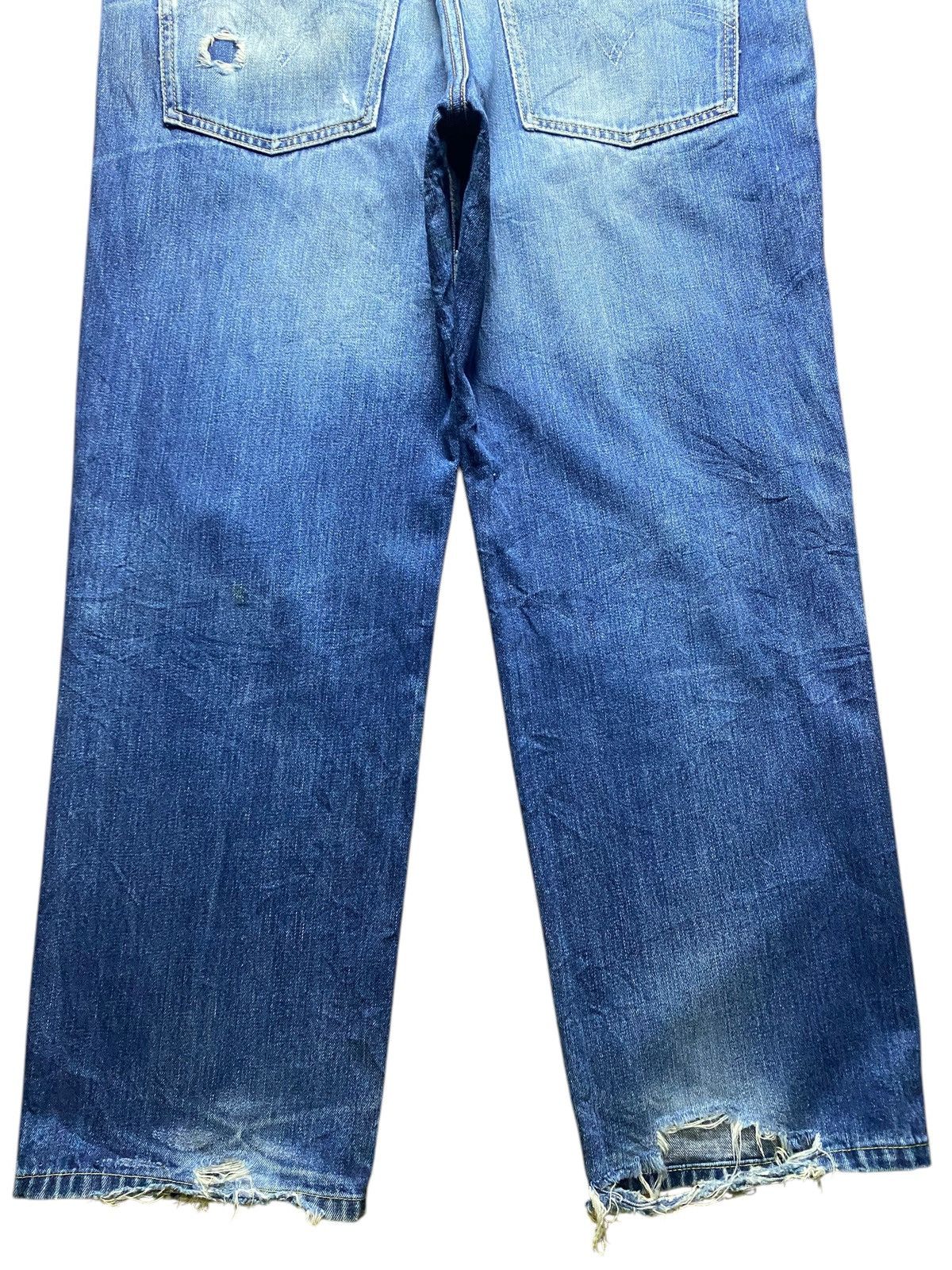 Vintage Levis 502 Blue Wash Ripped Straight Jeans