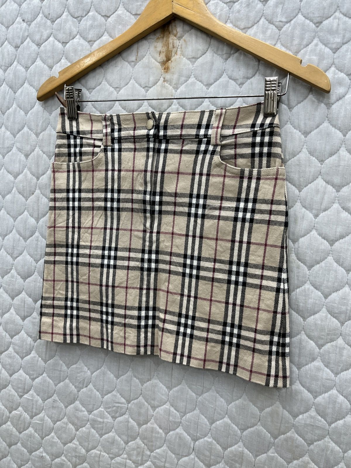 Burberry 🔥🔥🔥STEALS BURBERRY NOVA CHECK MINI SKIRTS 4 POCKET Size 27" / US 4 / IT 40 - 3 Thumbnail