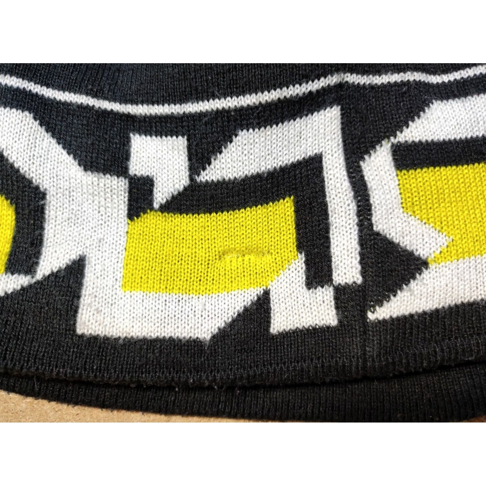 Salomon Salomon Beanie Hat One Size Pom Pom 2011 Bobble Geometric Multicolor Acrylic Knit Unisex Adults Beanie Mens Womens Size ONE SIZE - 5 Thumbnail