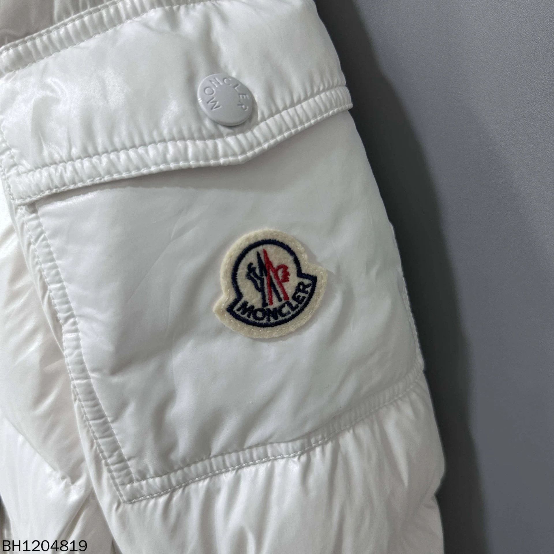 Moncler Moncler Maya White Puffer Jacket Size 2 Size M / US 6-8 / IT 42-44 - 4 Thumbnail