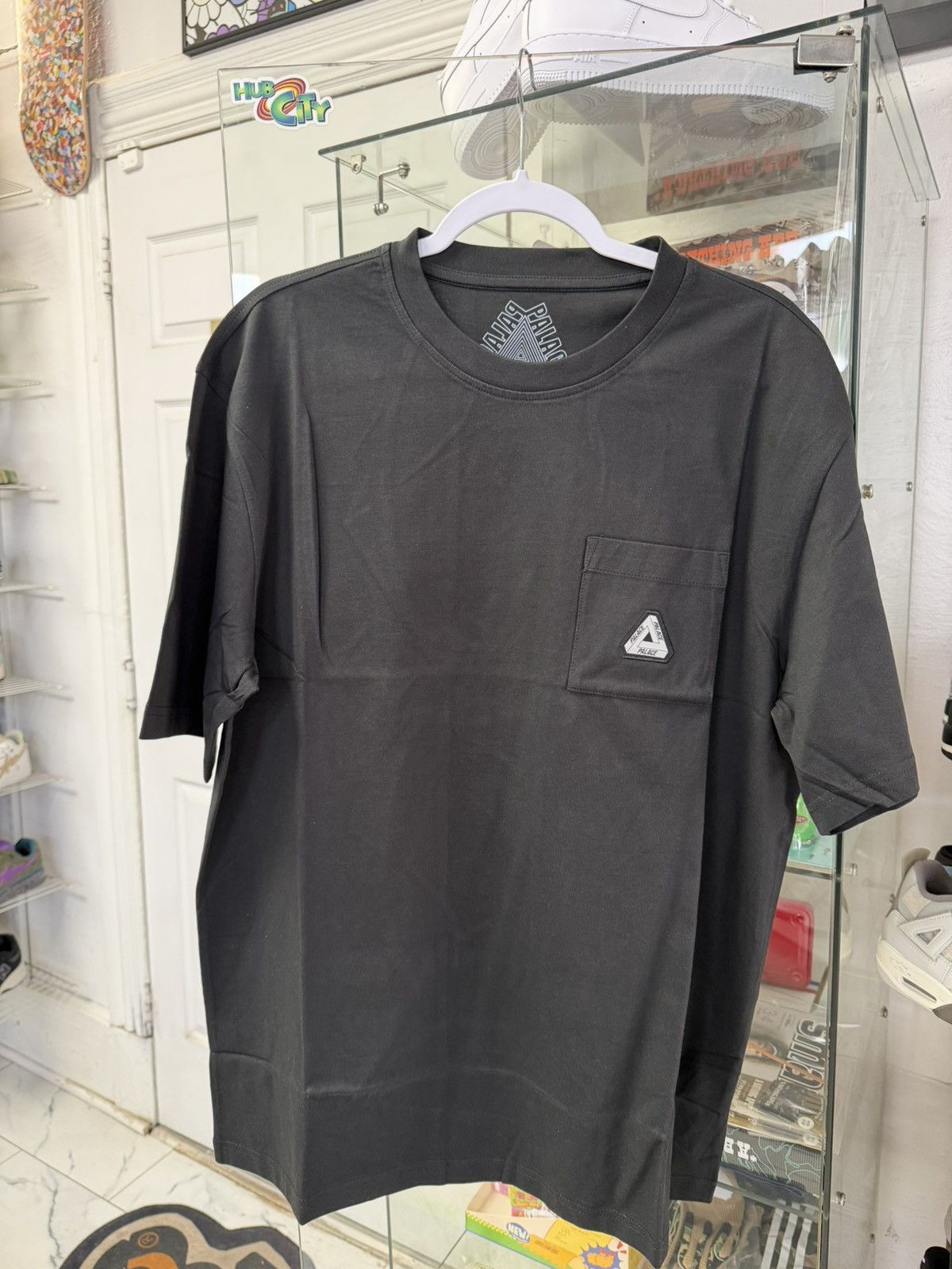 Palace Palace ‘Sofar’ Pocket Tee (Black) Size US XL / EU 56 / 4 - 1 Thumbnail