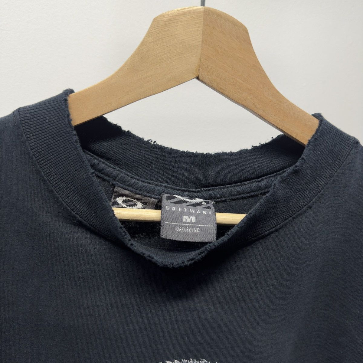 Oakley 90s 2000s Oakley Software Shirt ERD Grunge Balenciaga Size US M / EU 48-50 / 2 - 3 Thumbnail