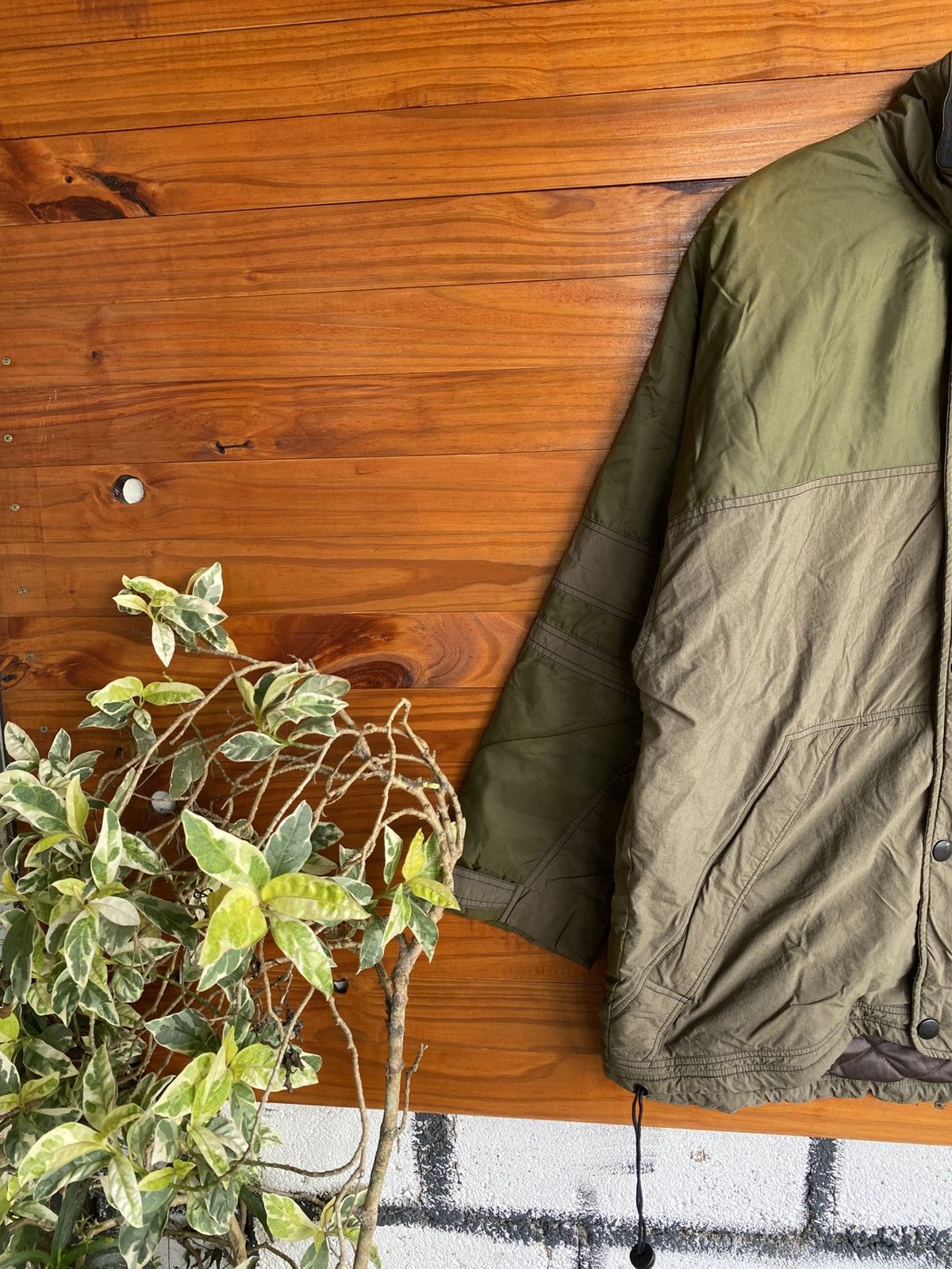 Nike Vintage Nike Two-Tone Quilted Insulated Olive Green & Khaki Size US XL / EU 56 / 4 - 6 Thumbnail